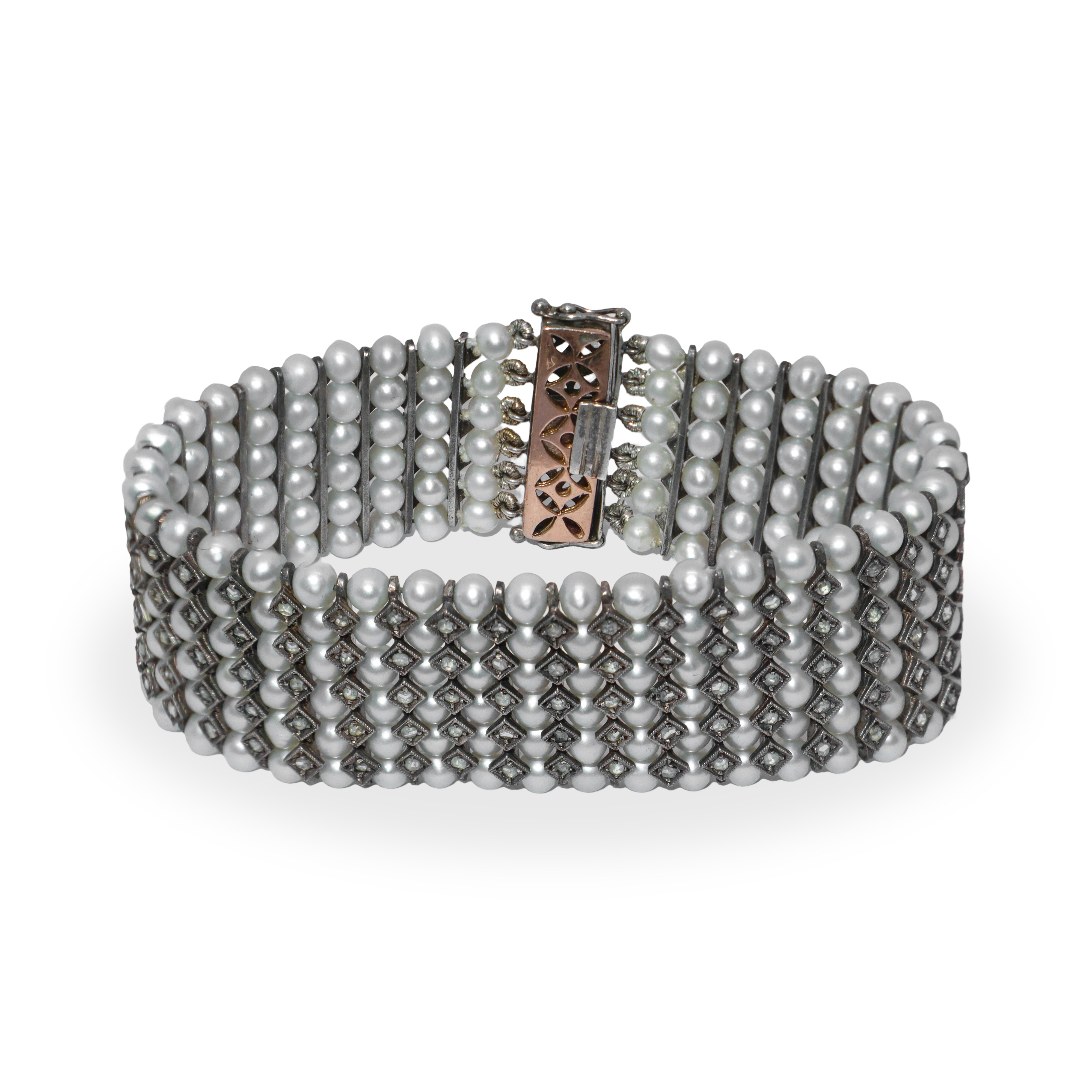 Bracciale in argento con perle e zirconi con chiusura di sicurezza