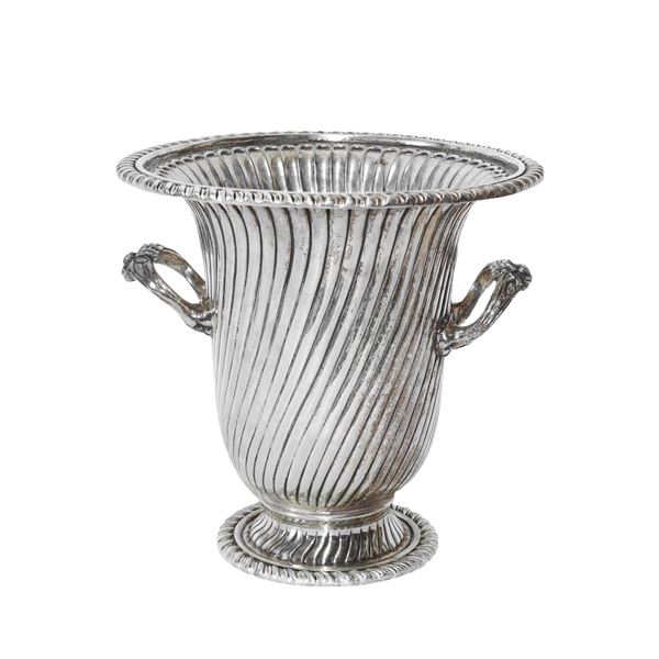 800 silver vase with handles with floral decorations.