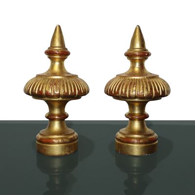 Coppia di Fregi in Legno Dorato