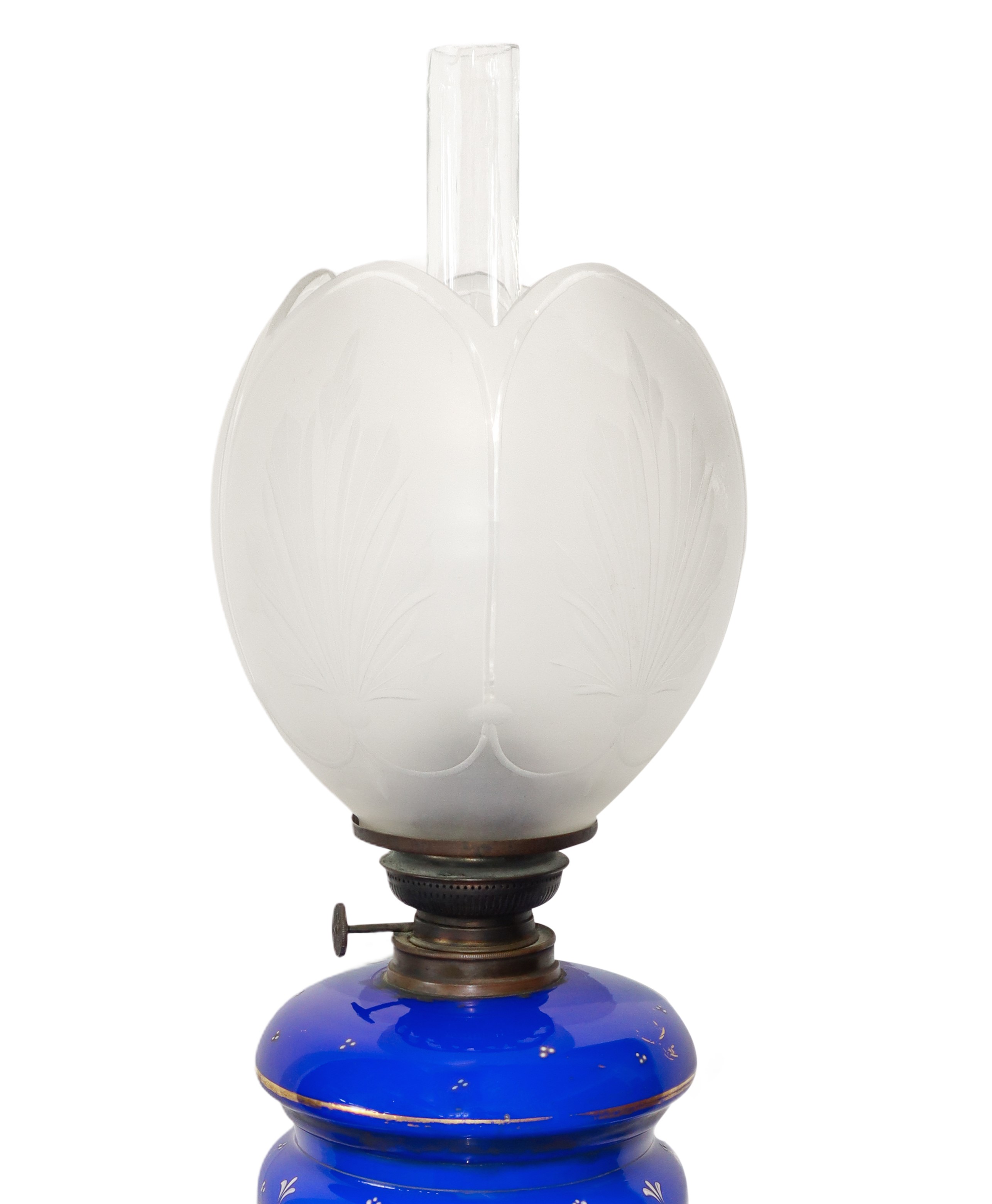 Lume a petrolio in porcellana blu con decori a foglie dorati