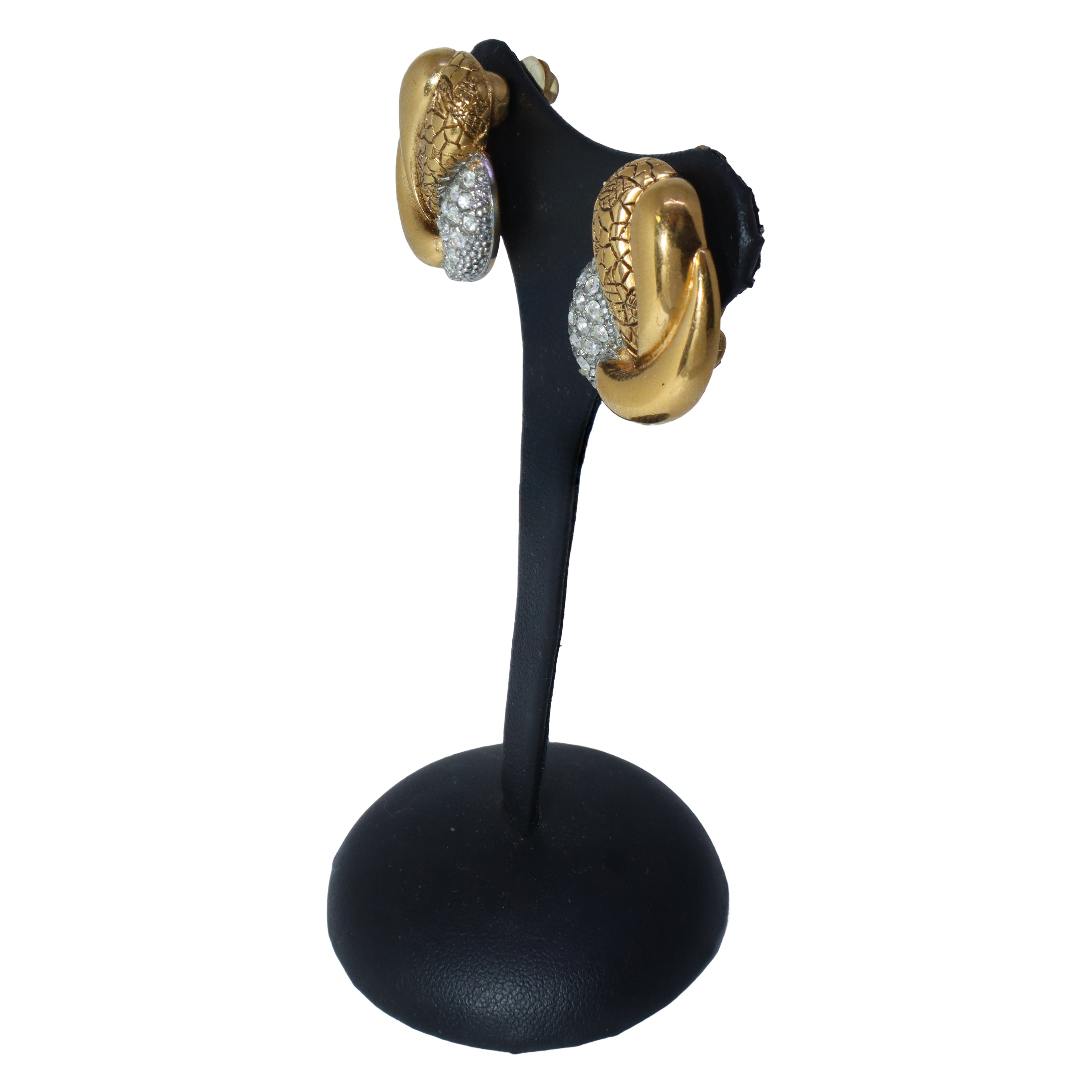 Orecchini a clip con strass in metallo dorato