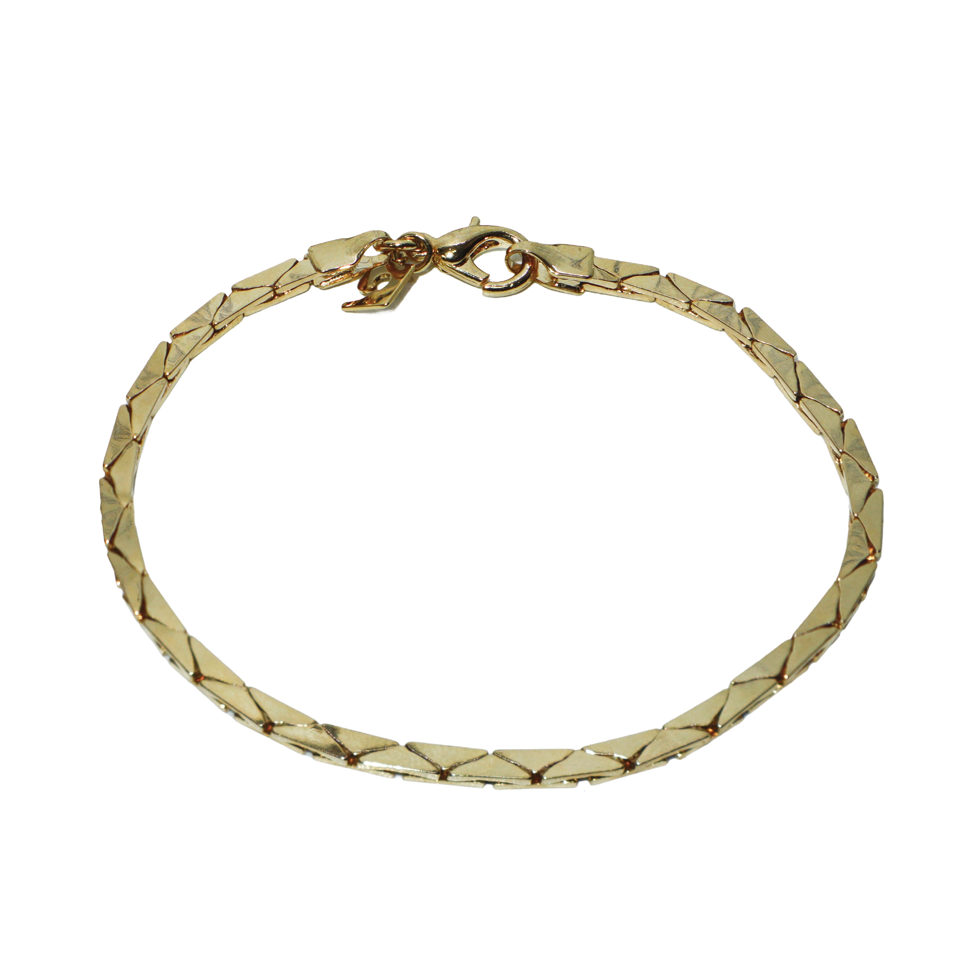 Parure con catena dorata a maglie triangolari composta da collana e bracciale