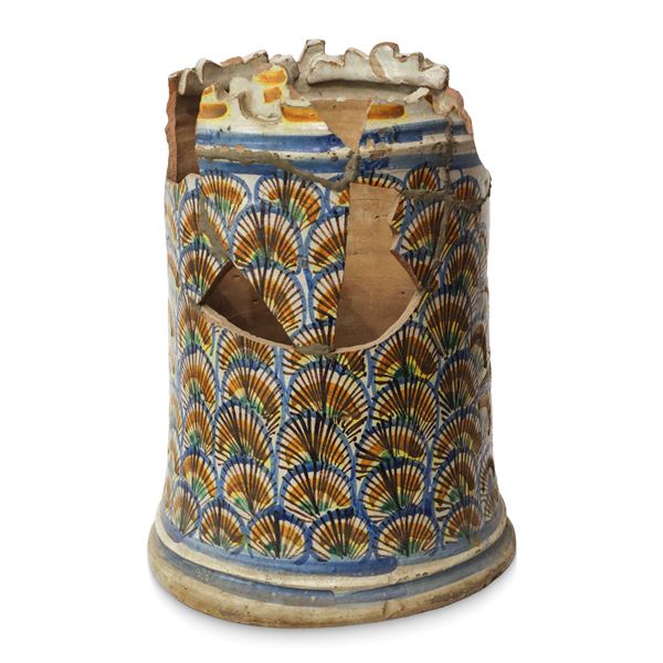 Fragment of a Caltagirone cylinder painted in a peacock tail