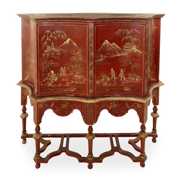Mobile cabinet con motivi decorativi cinesi