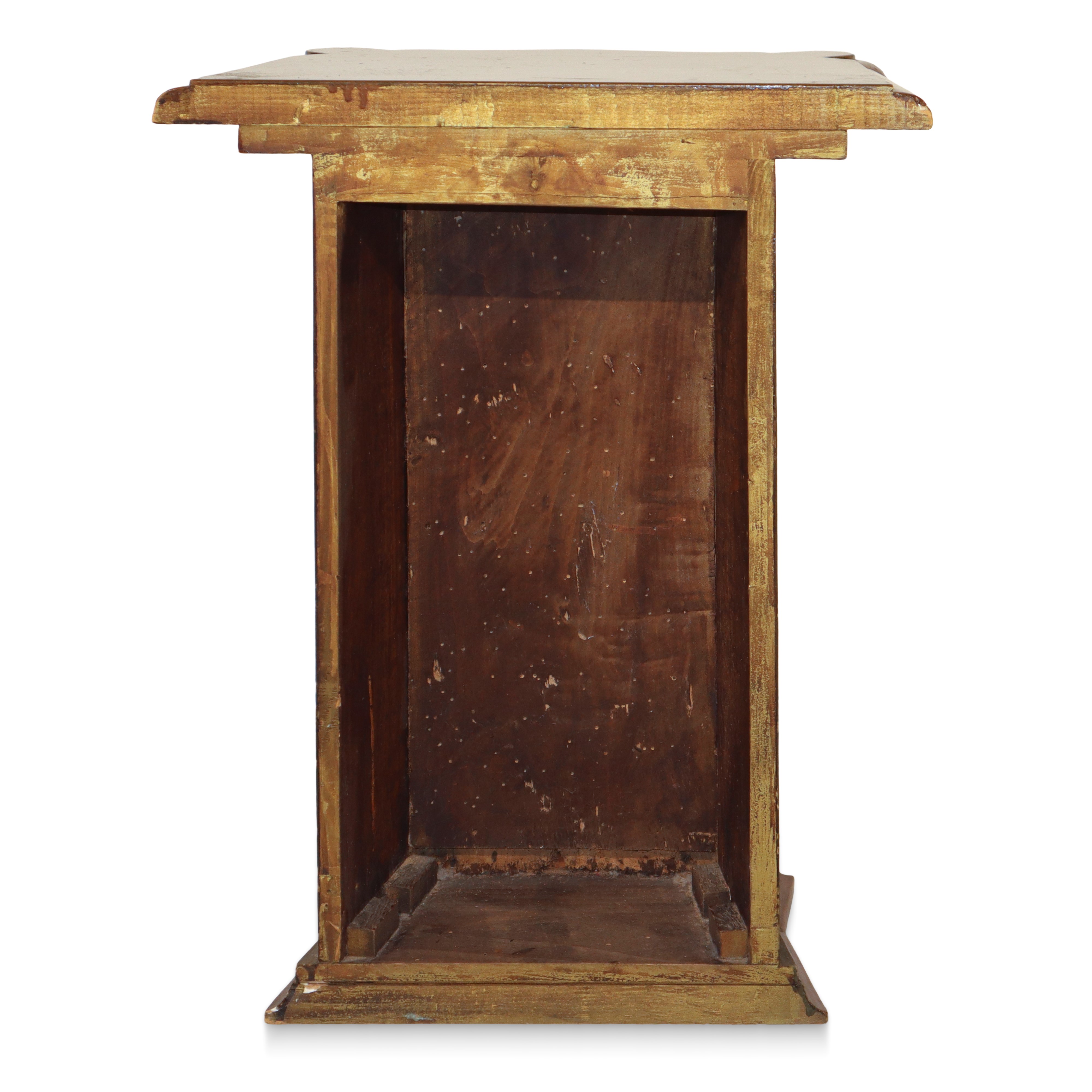 Coppia di Tavolini, Comodini Realizzati con Frammenti Barocchi in Legno Dorato.