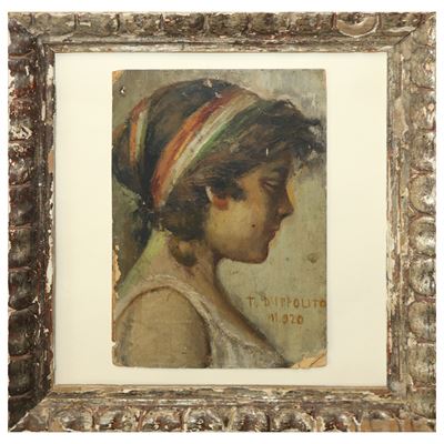 Fanciulla di Profilo con Fascia Tricolore in Testa