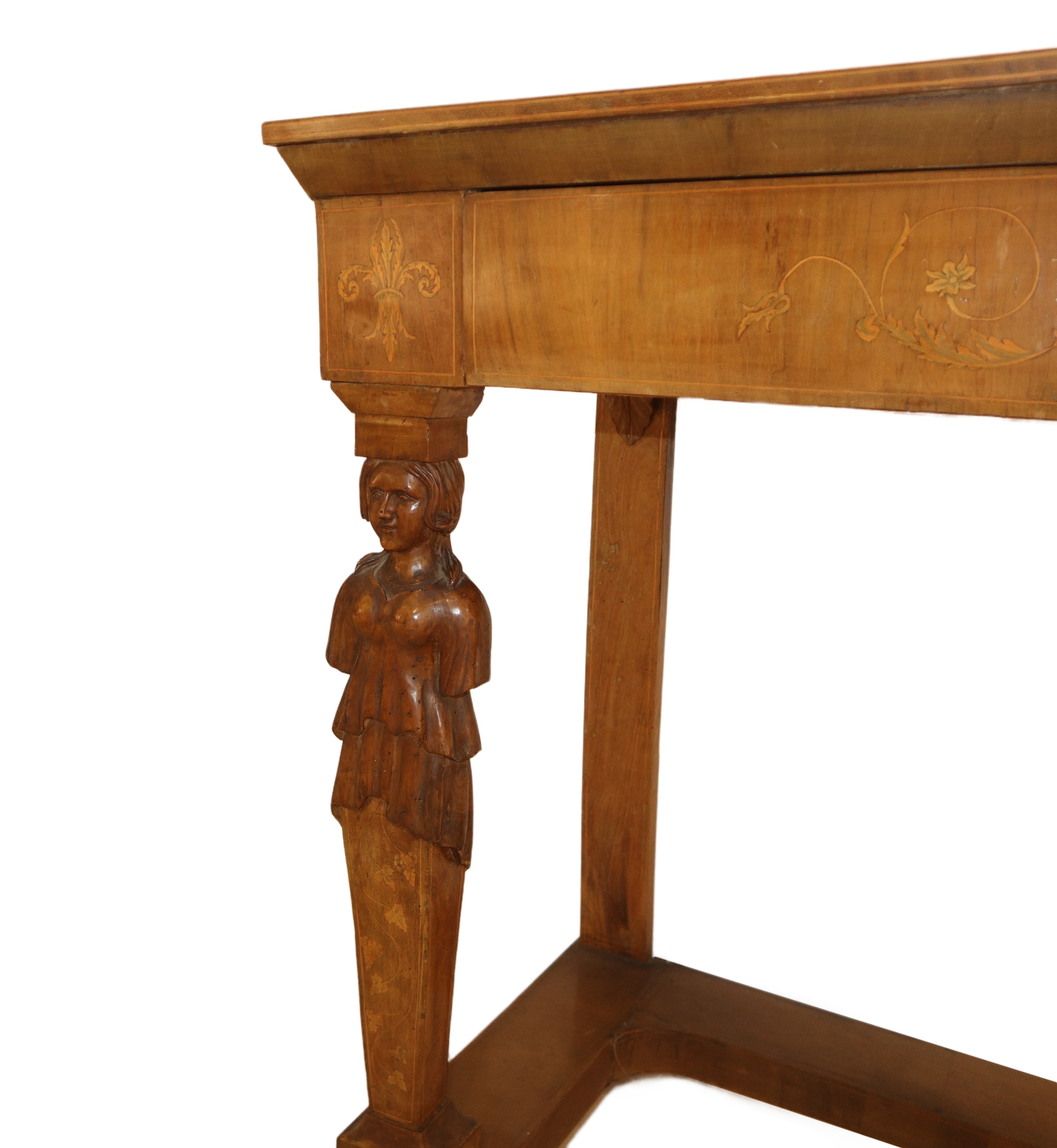 Consolle in Legno di Noce Intarsiata a Motivi Vegetali
