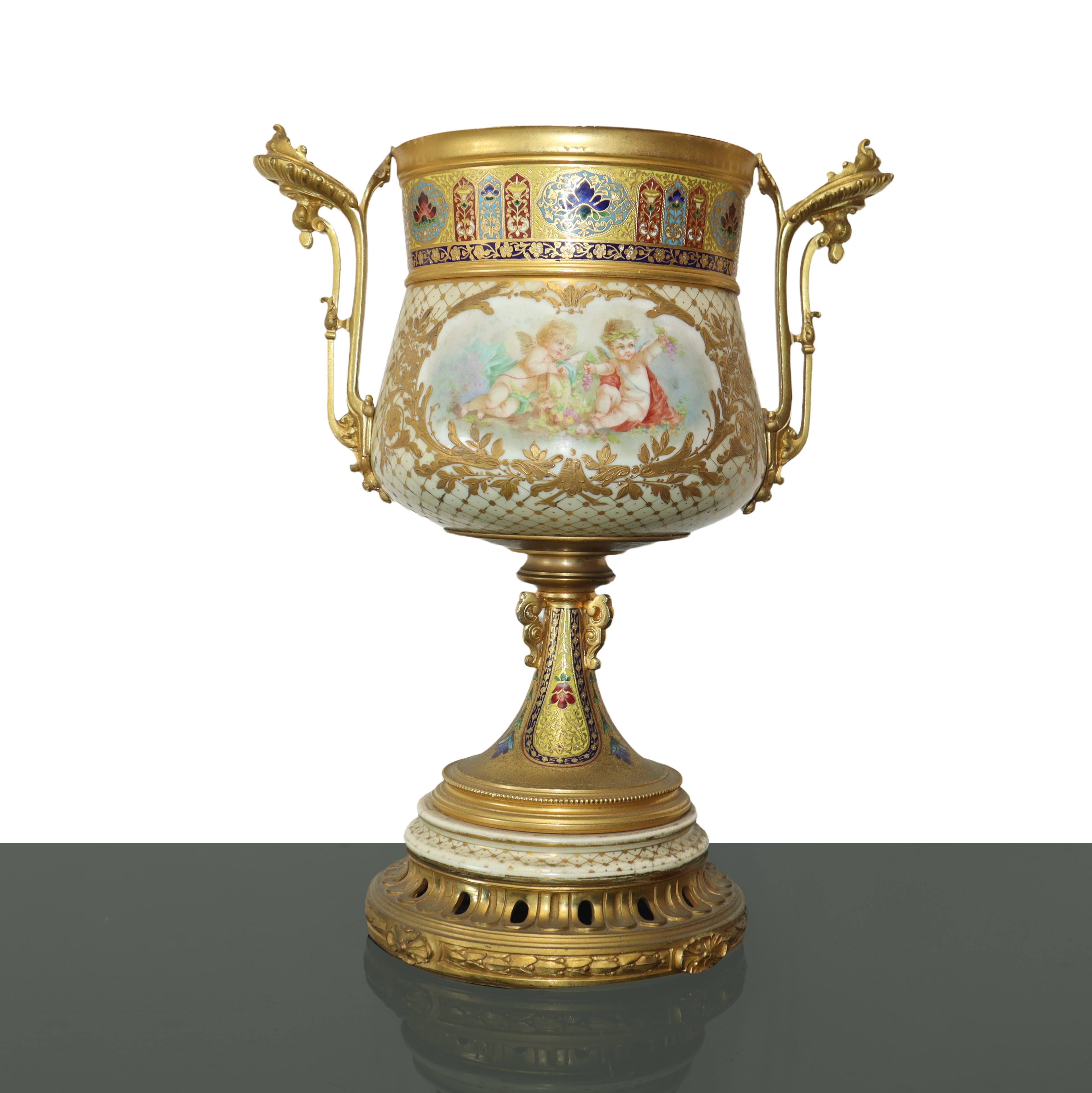 Elegante Coppia di Vasi in Porcellana di Sevres, Napoleone III in Metallo Dorato Ormolu con Smalt...