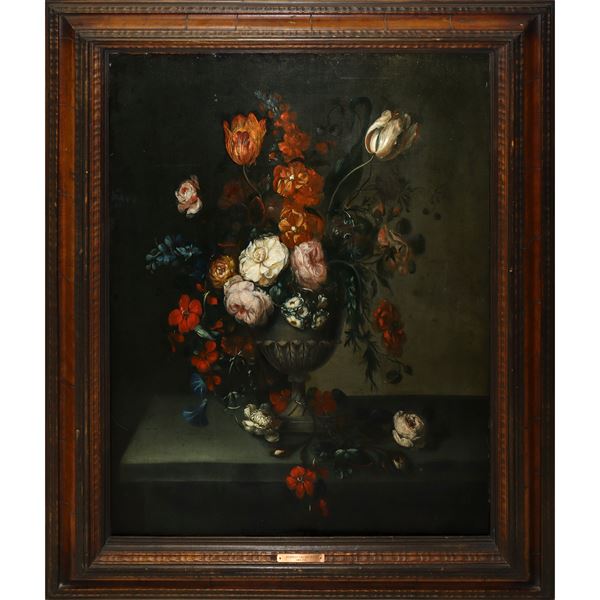 Vase of flowers