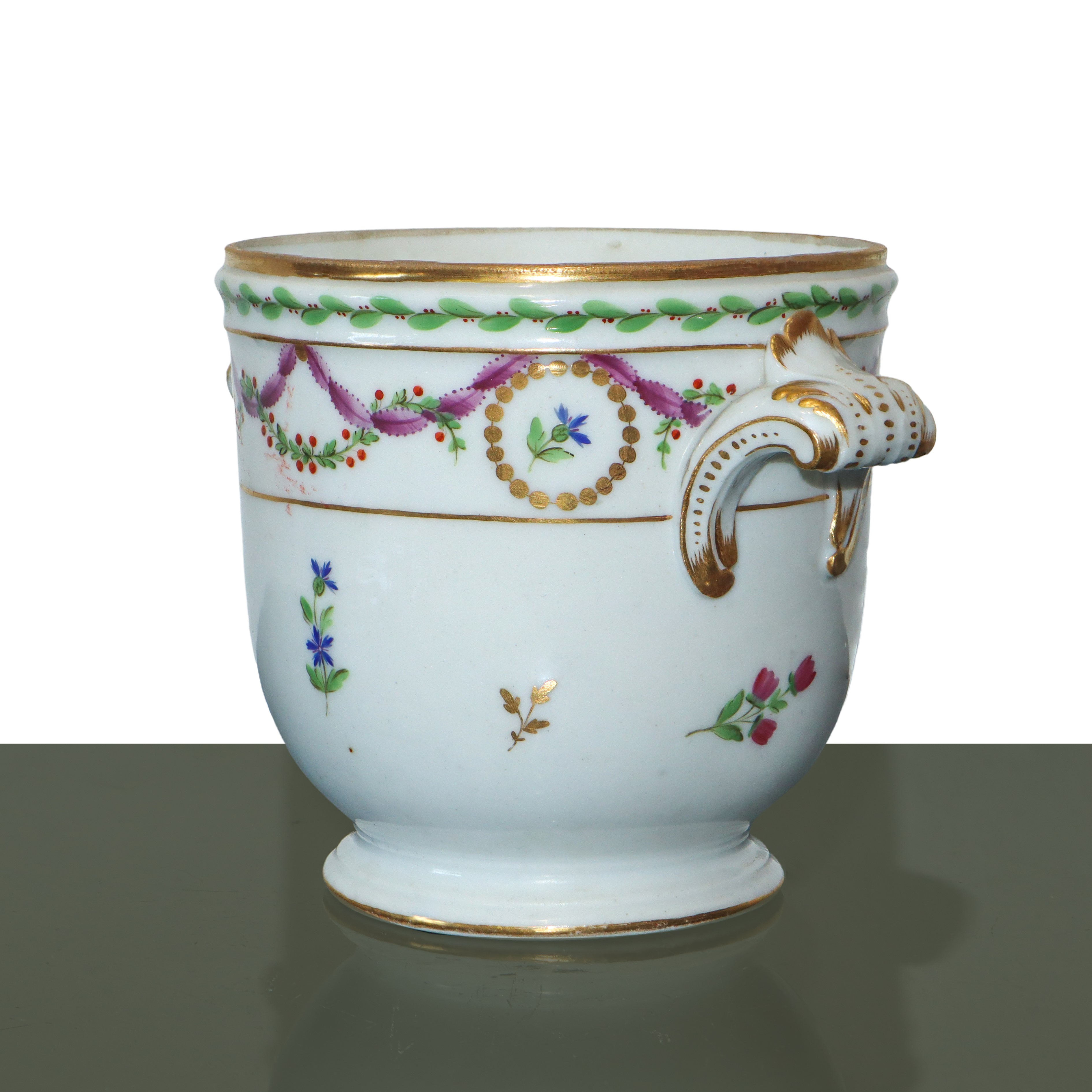 Piccolo cachepot in porcellana con decori floreali e dorature