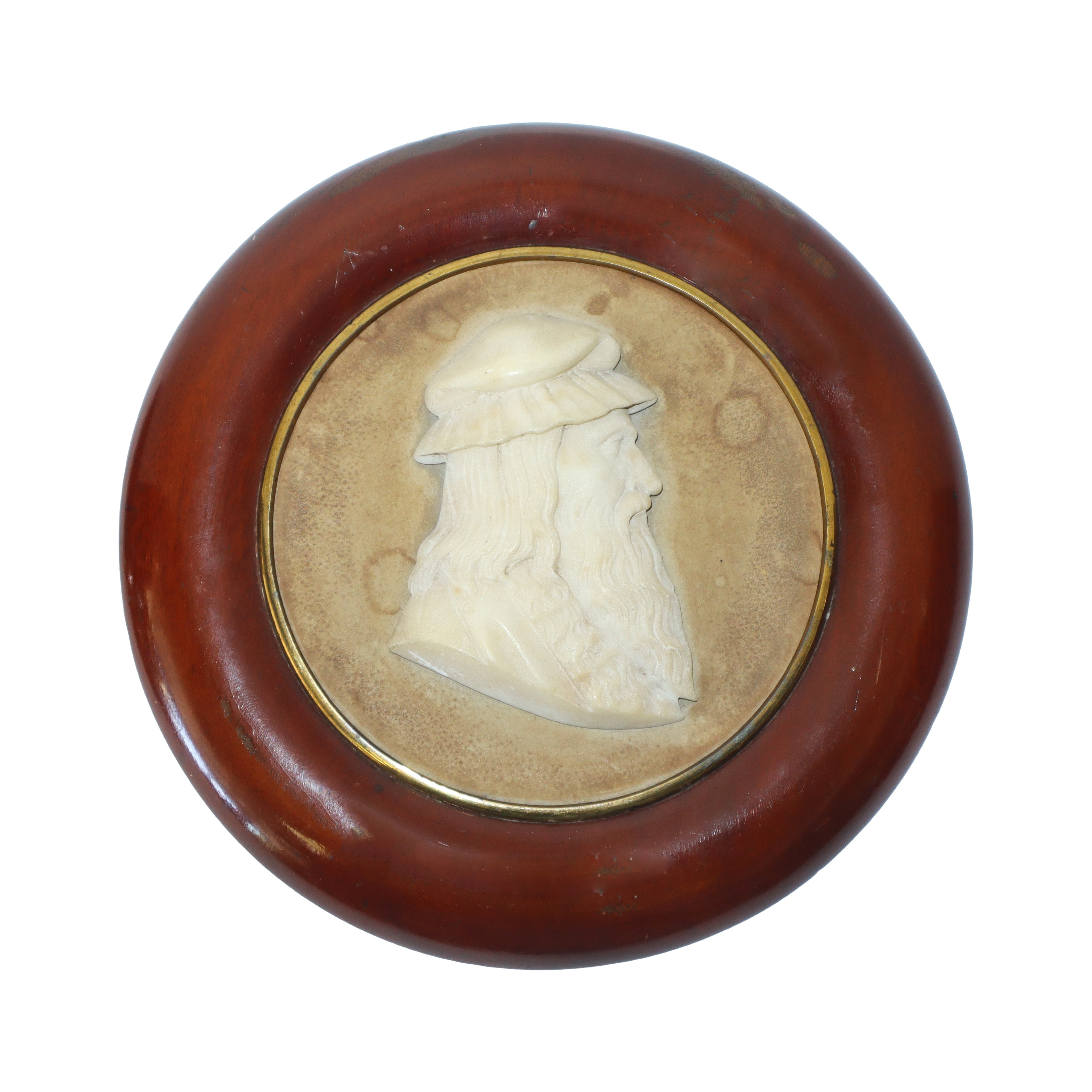 Coppia di placche rotonde in cornice di legno con perfili in oro al centro bassorilievo in alabas...