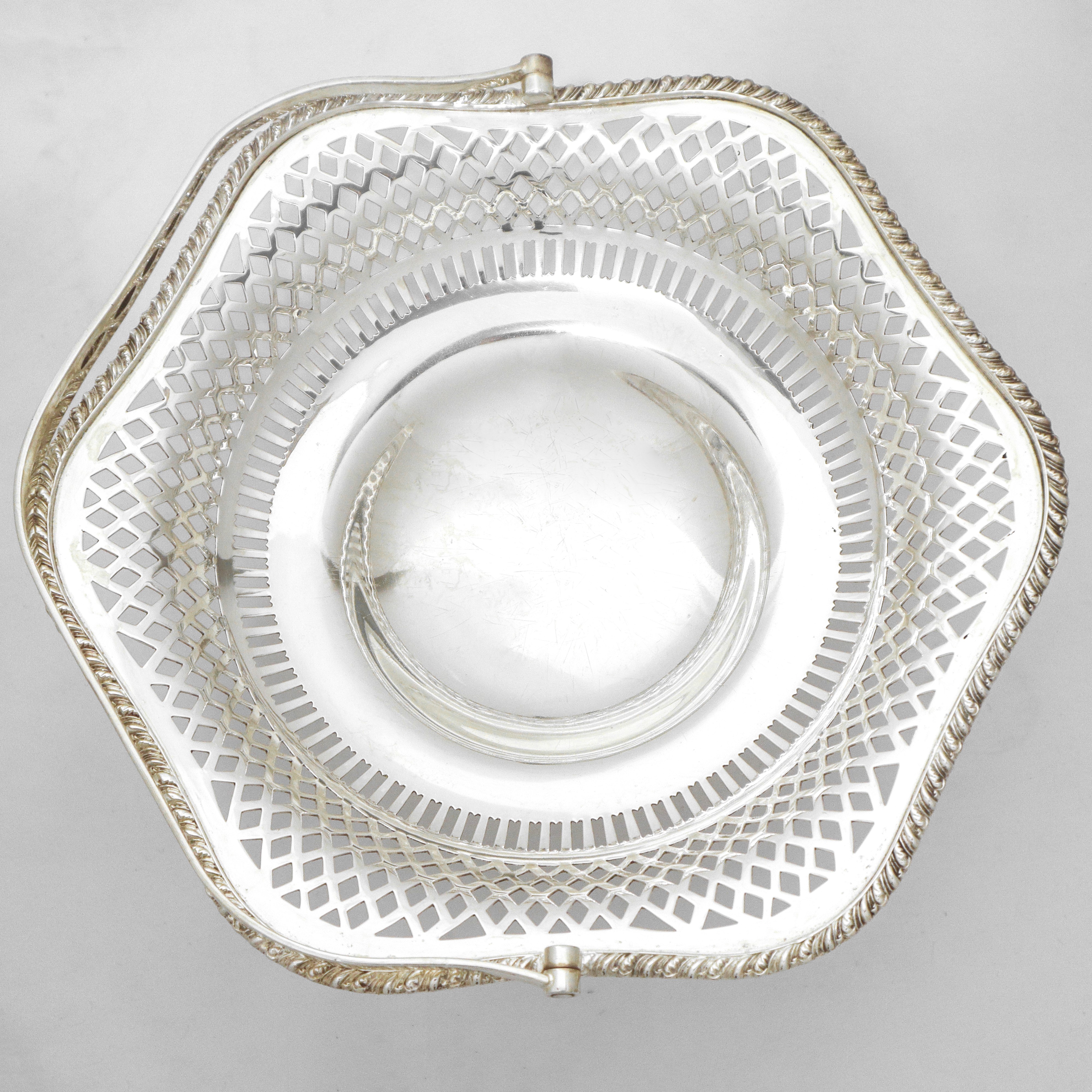 Alzata portadolci a cestino in sheffield