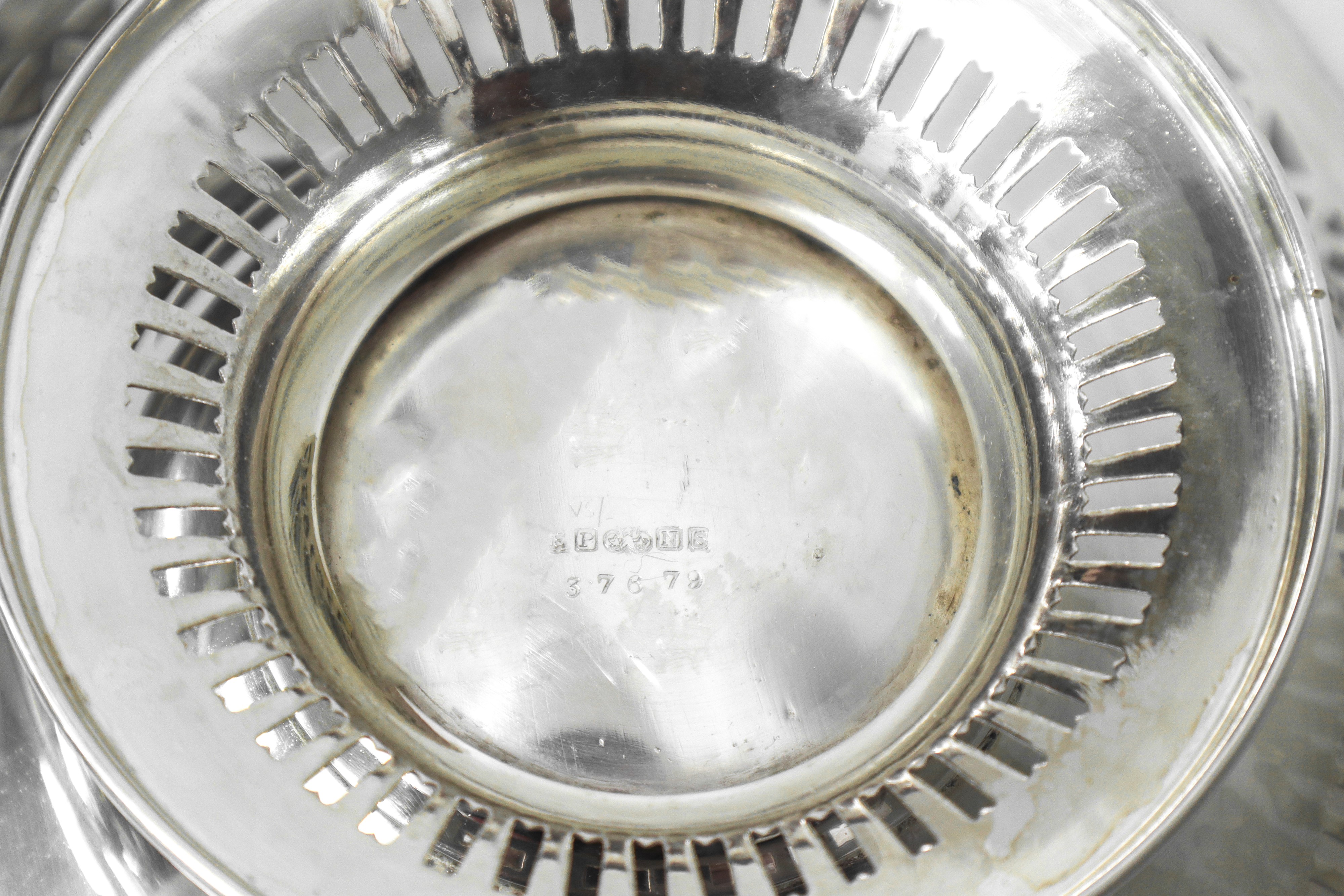 Alzata portadolci a cestino in sheffield