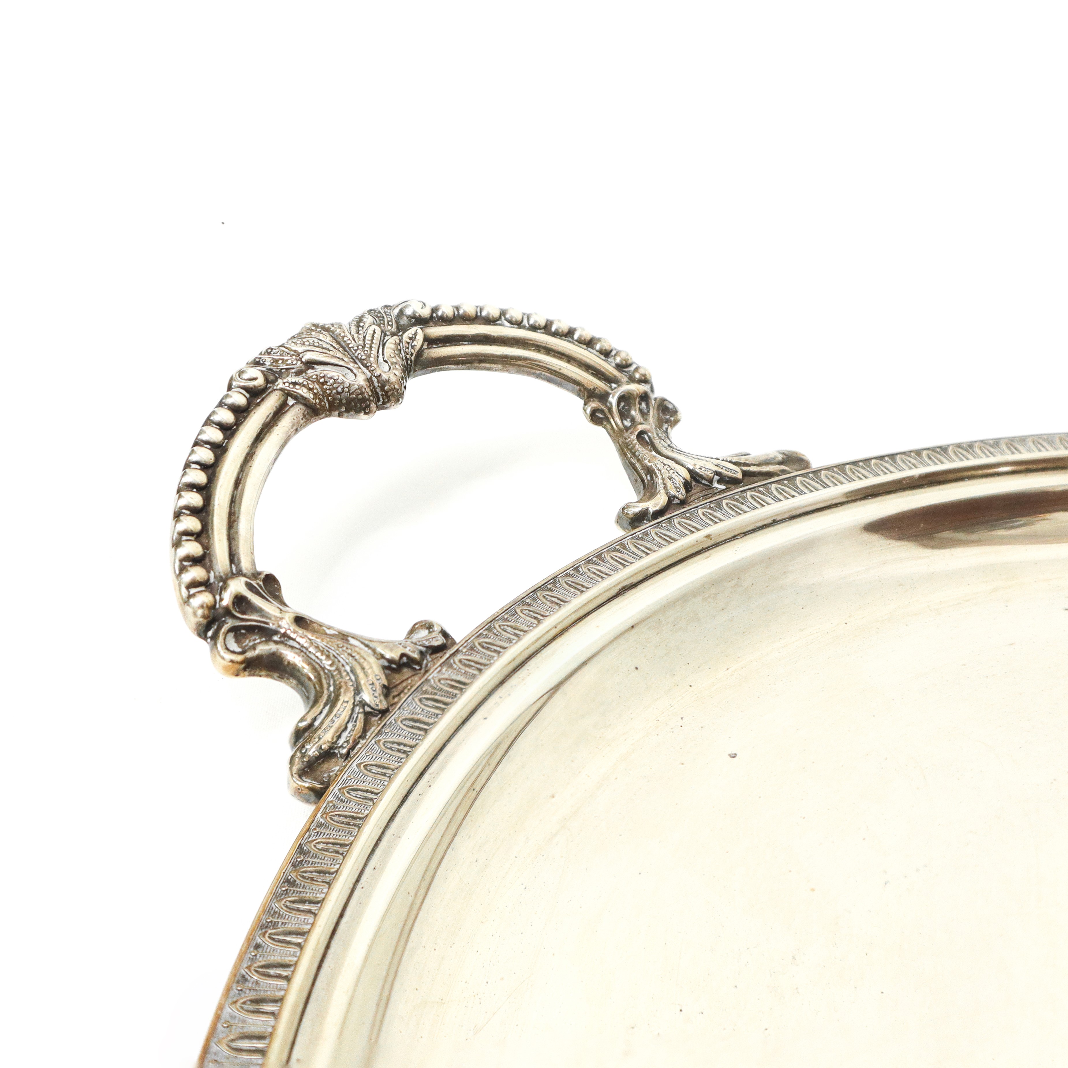 Vassoio Silver Plated con Prese e Bordo Decorato