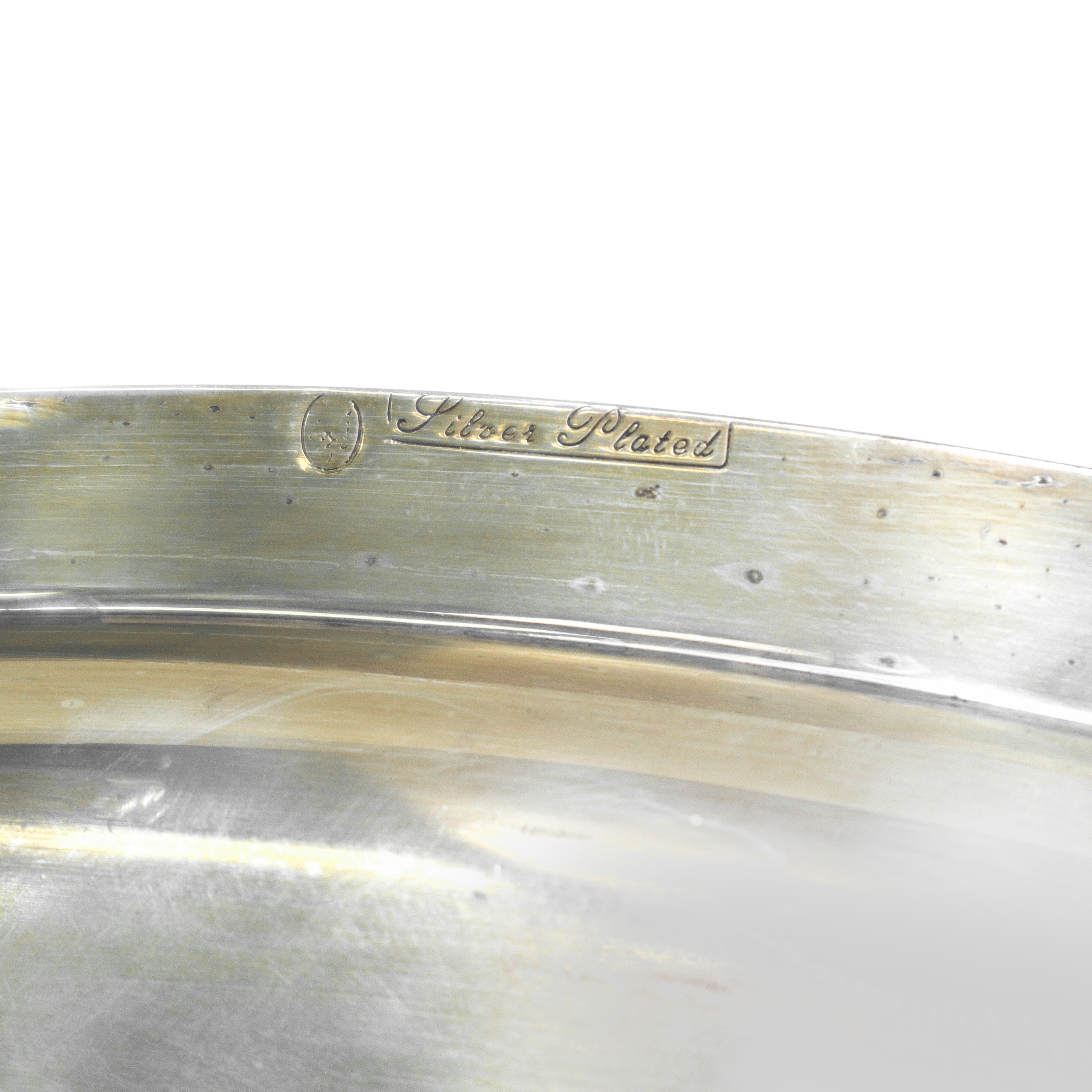 Vassoio silver plated con prese e bordo decorato