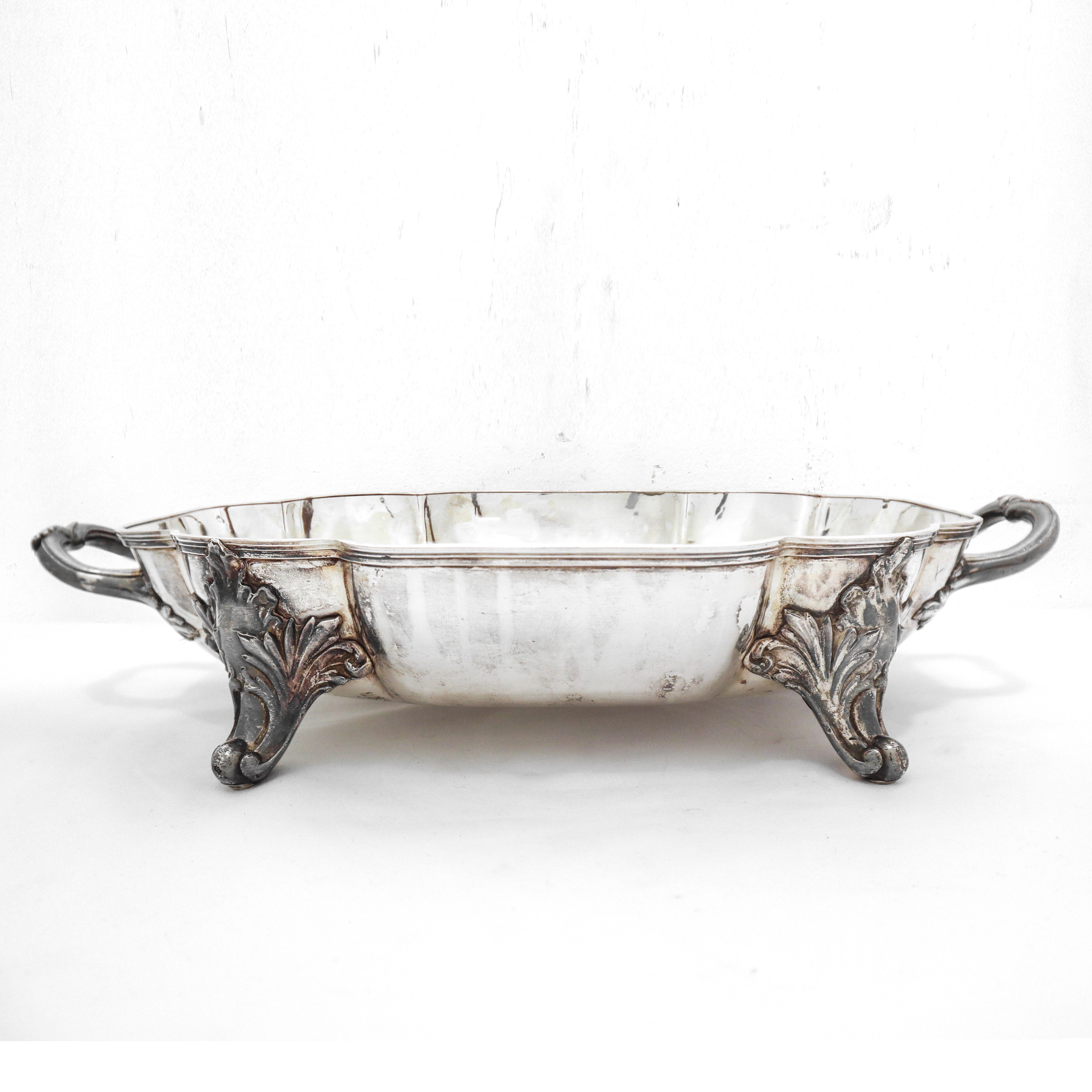 Legumiera in sheffield con piedi leonini