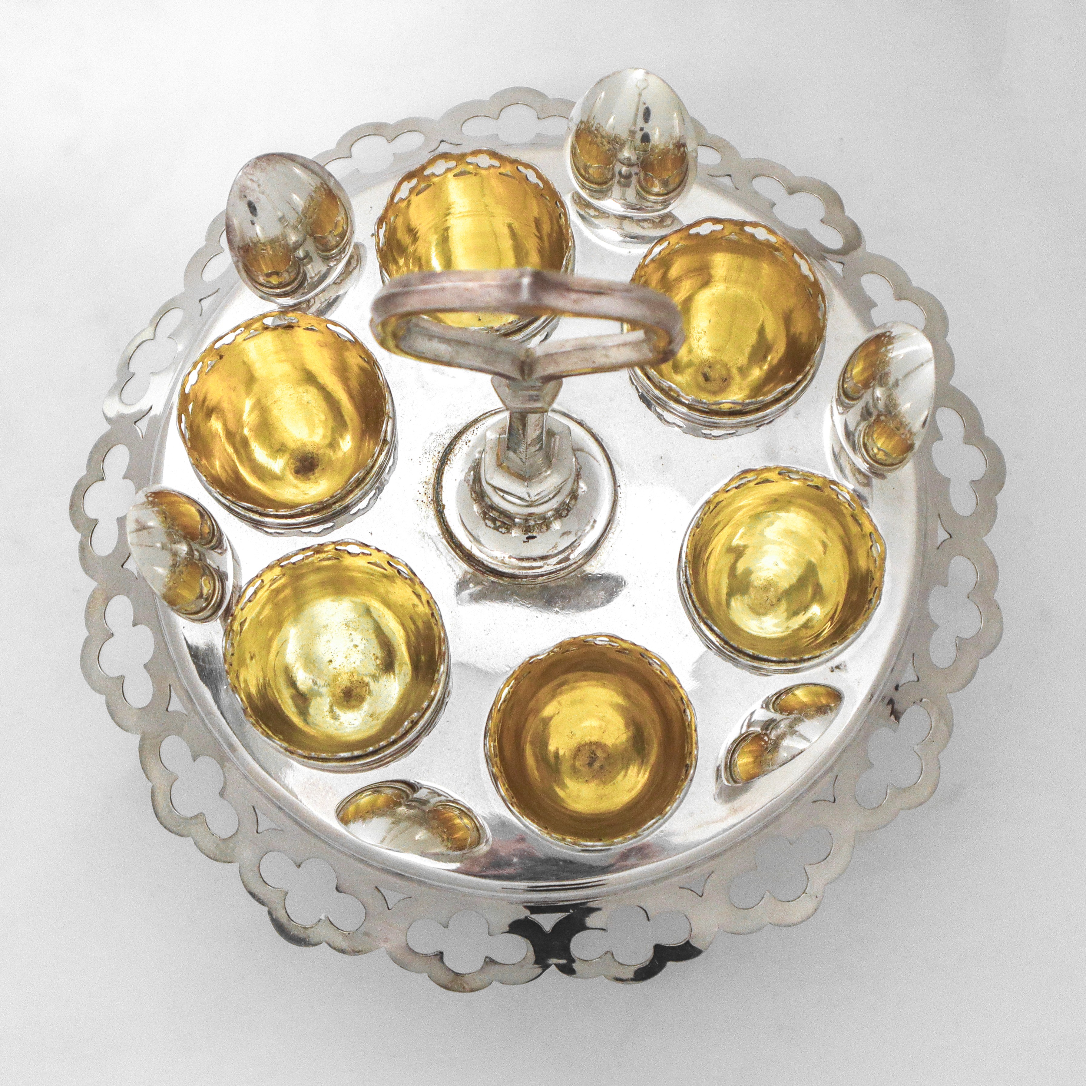 Portauova in sheffield con cucchiaini