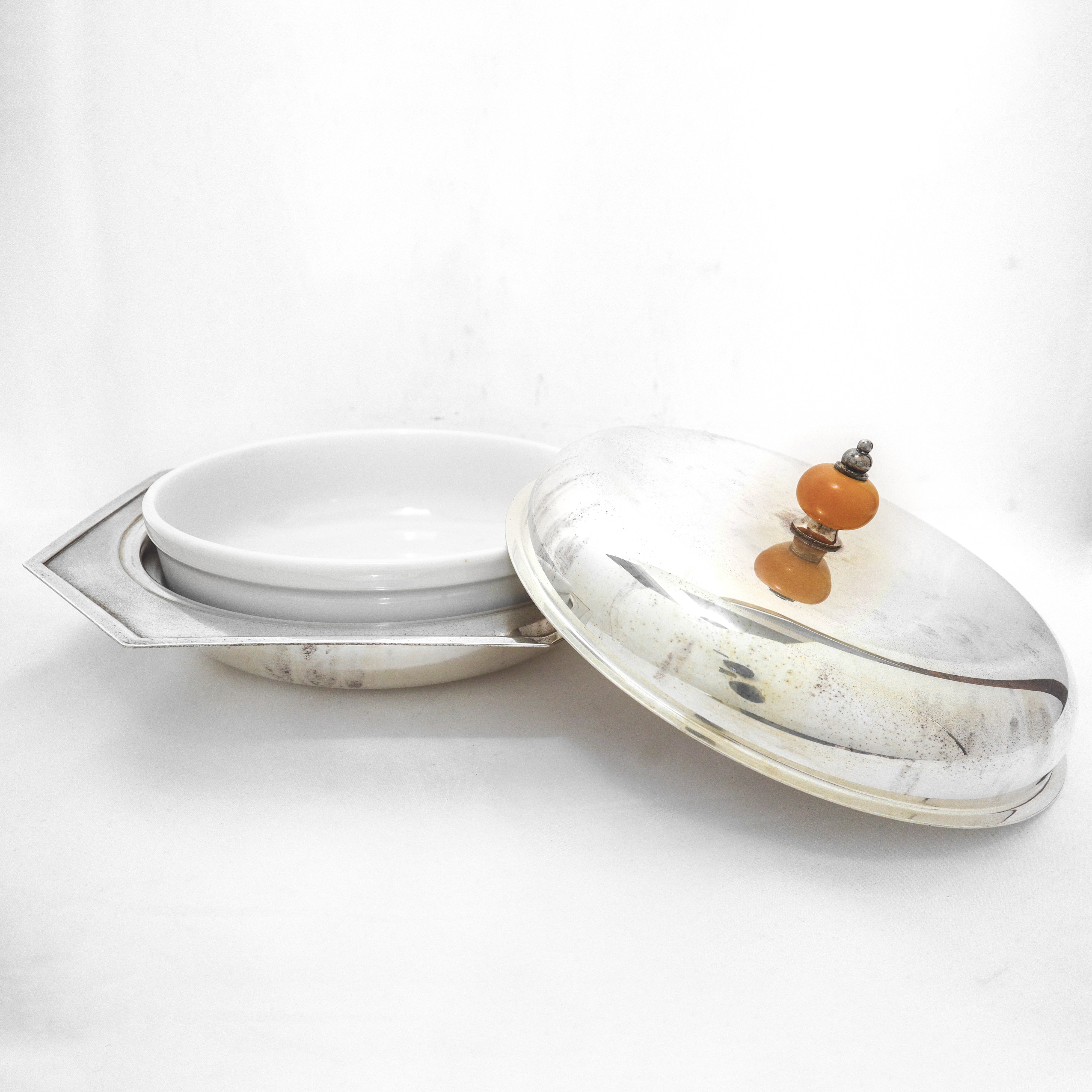Pirofila ottagonale in Sheffield con piatto in ceramica, h 41 cm x 31 cm