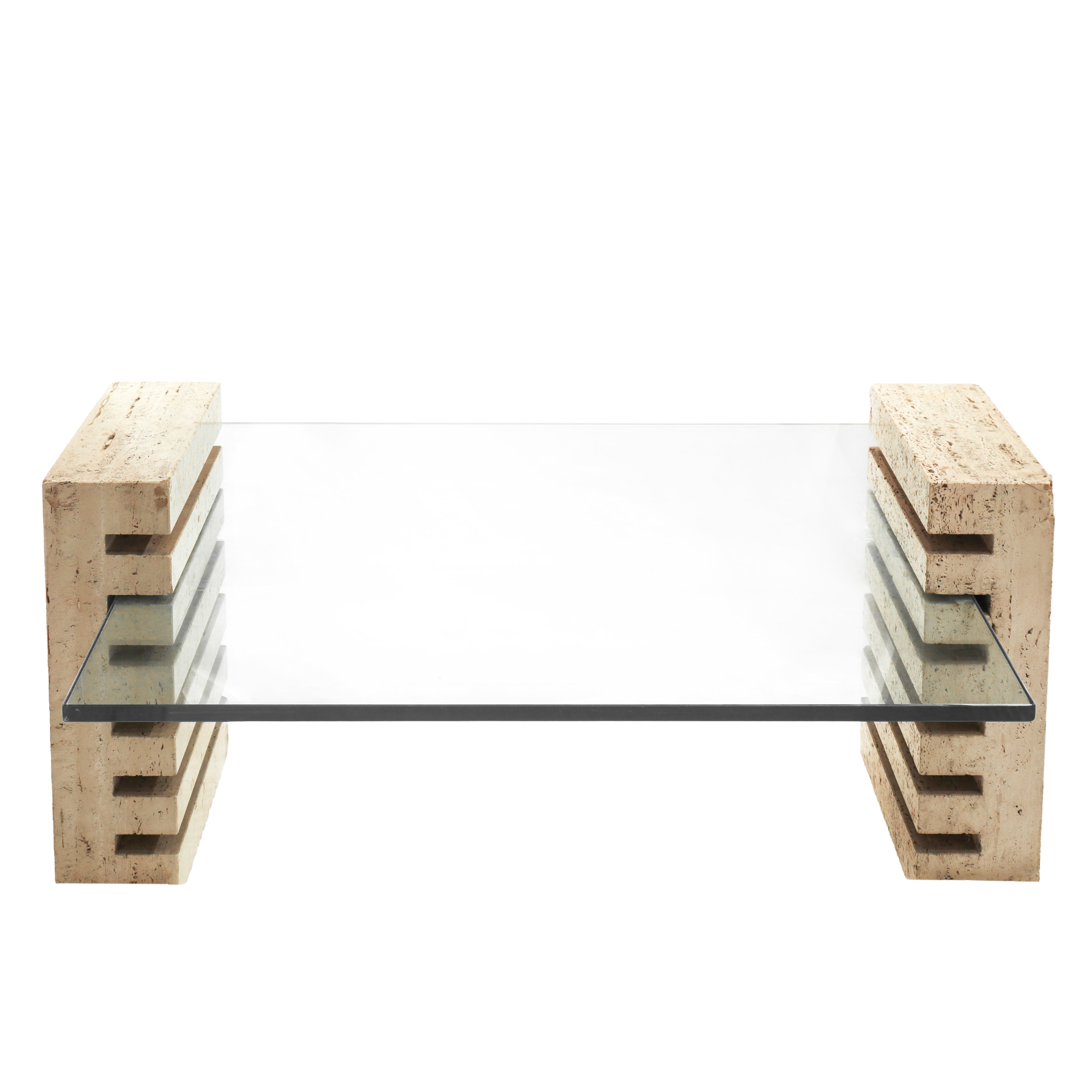 Tavolino basso in marmo travertino e vetro
