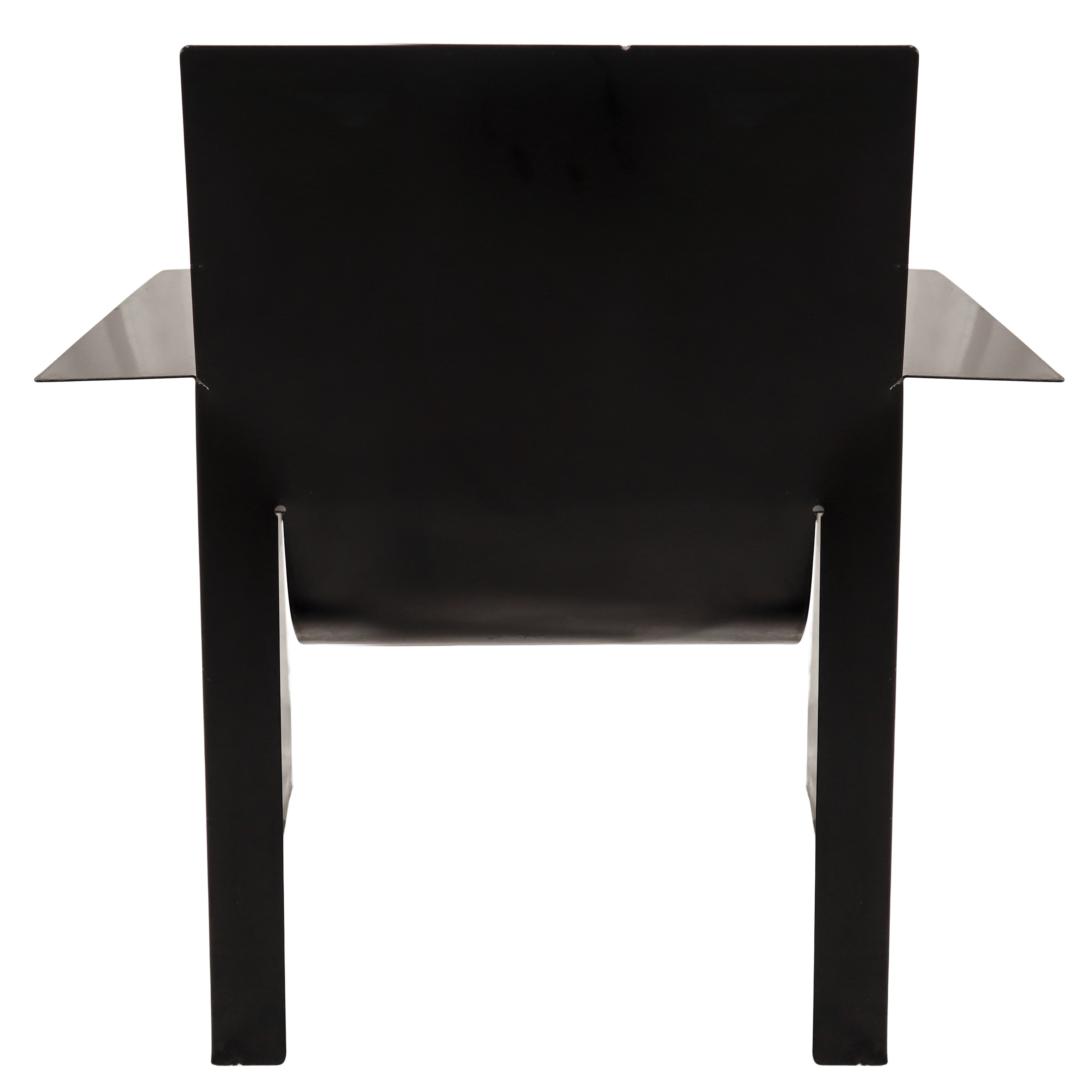 Poltrona Alias omaggio a Rietveld in lamiera di alluminio piegata e rivettata