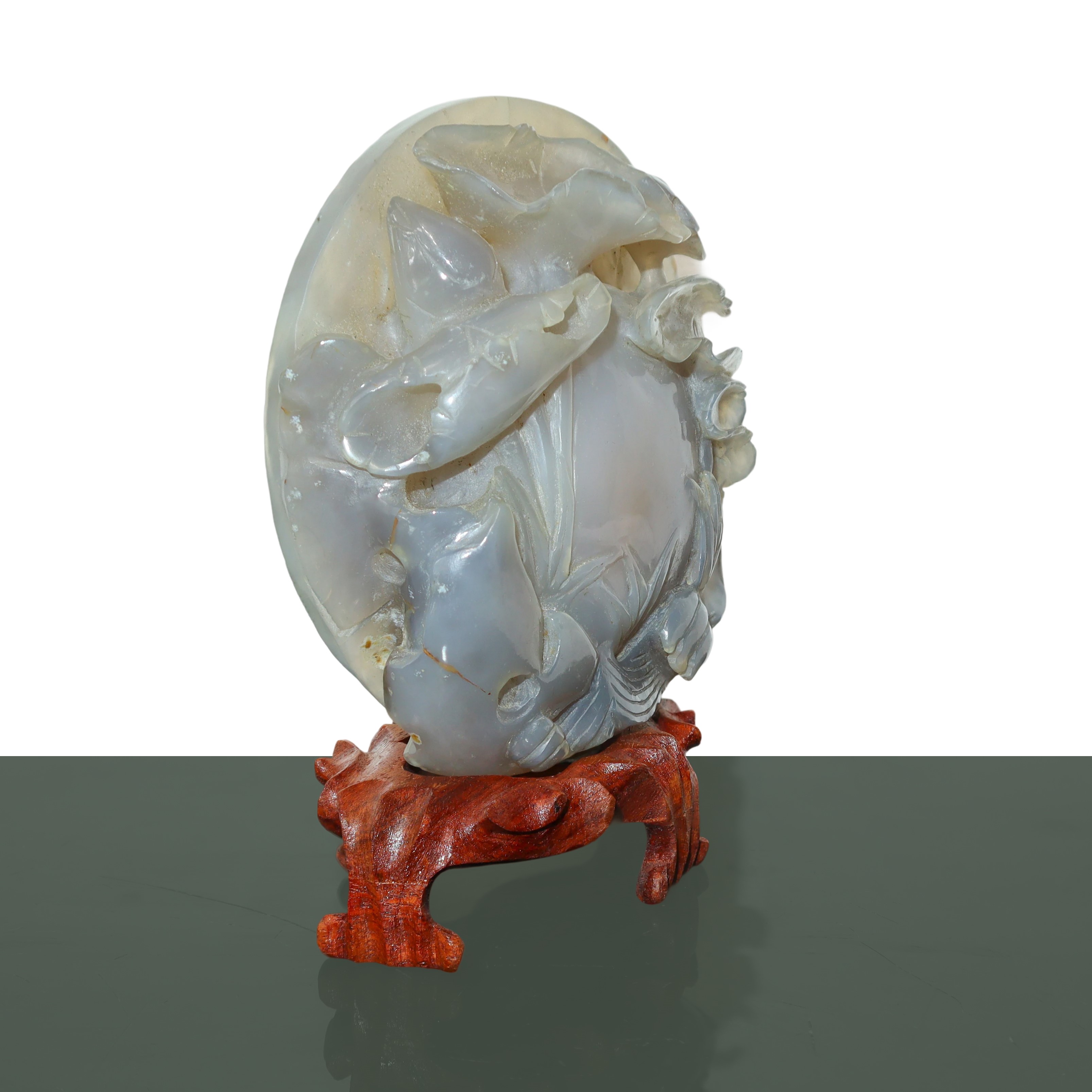 Scultura in Agata con Motivi Floreali