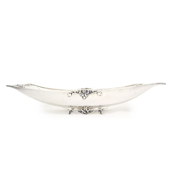 800 silver plate with pomegranate and leaf decorations