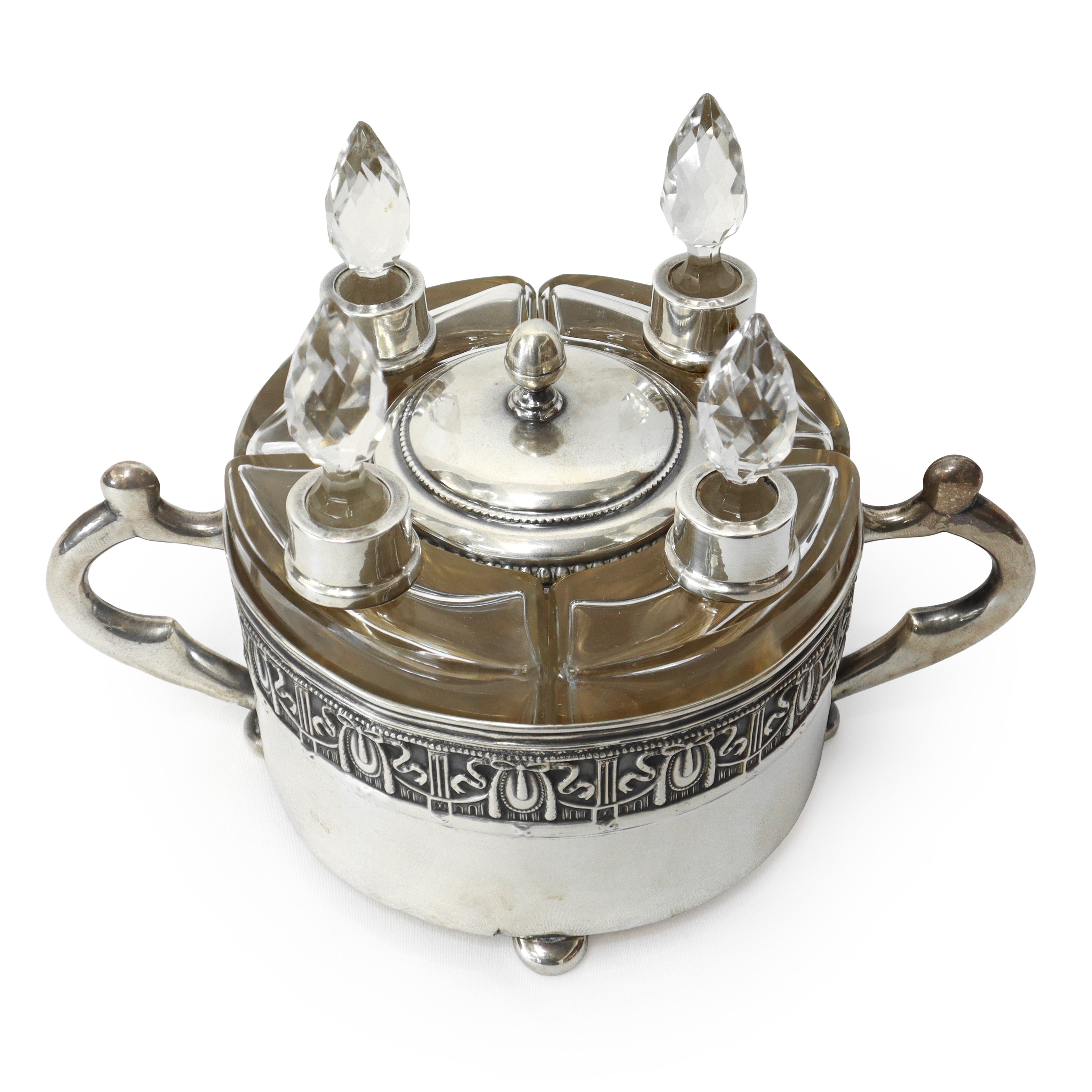 Necessaire per profumi, metallo argentato, XX secolo
