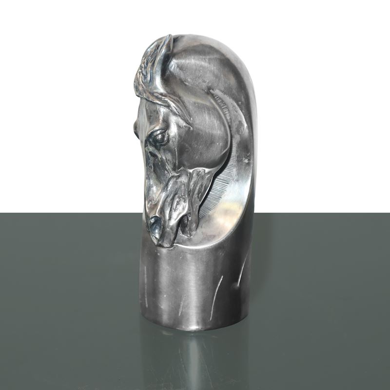 Scultura accendino a guisa di cavallo