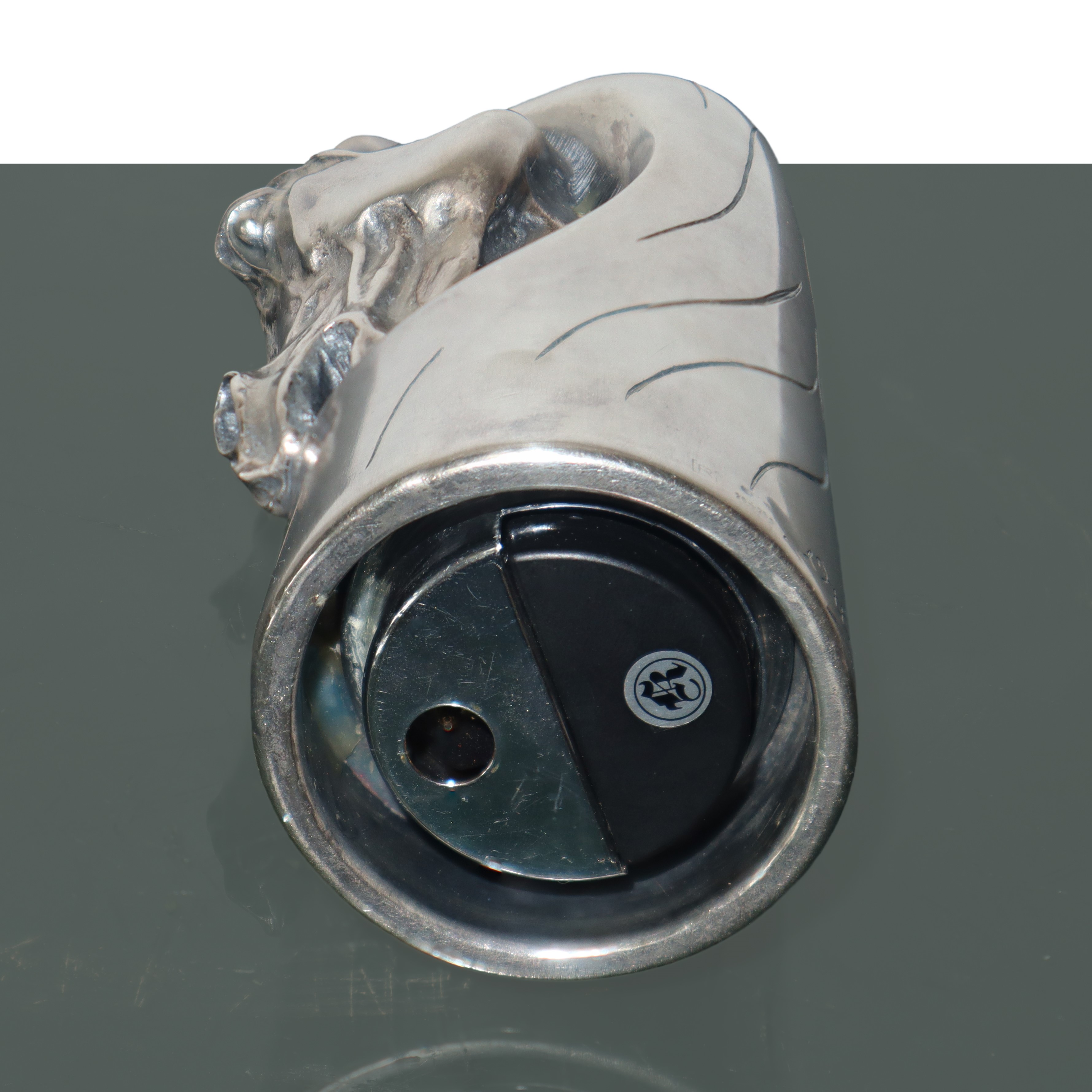 Scultura accendino a guisa di cavallo