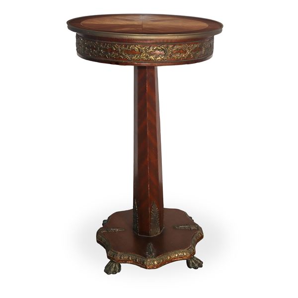 Round table in mahogany wood base with bronze feline feet 