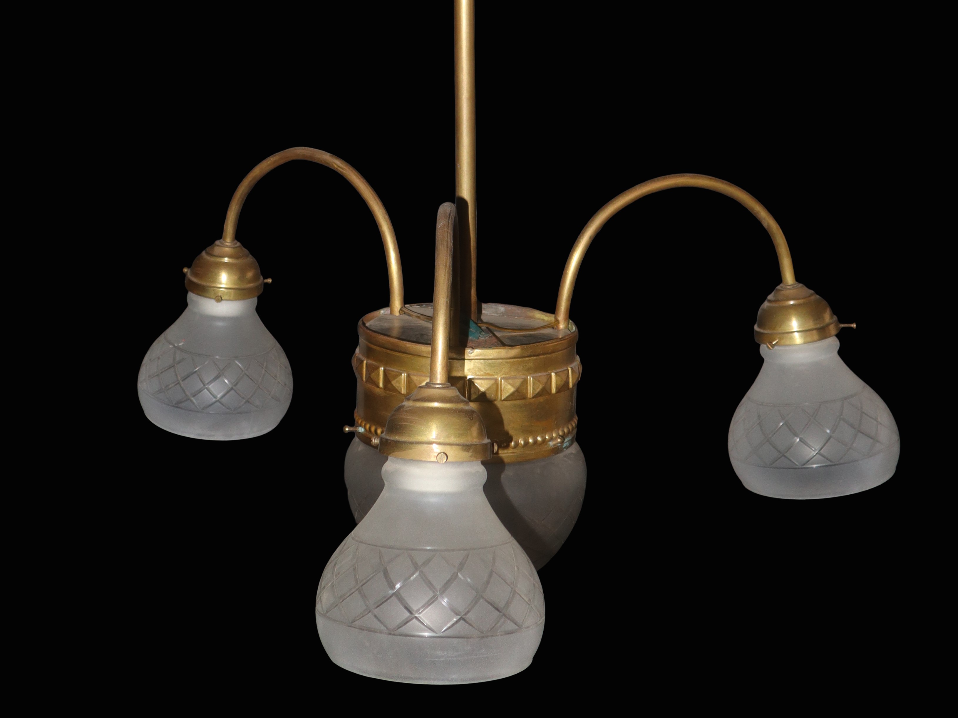 Lampadario a 4 luci, vetri intagliati