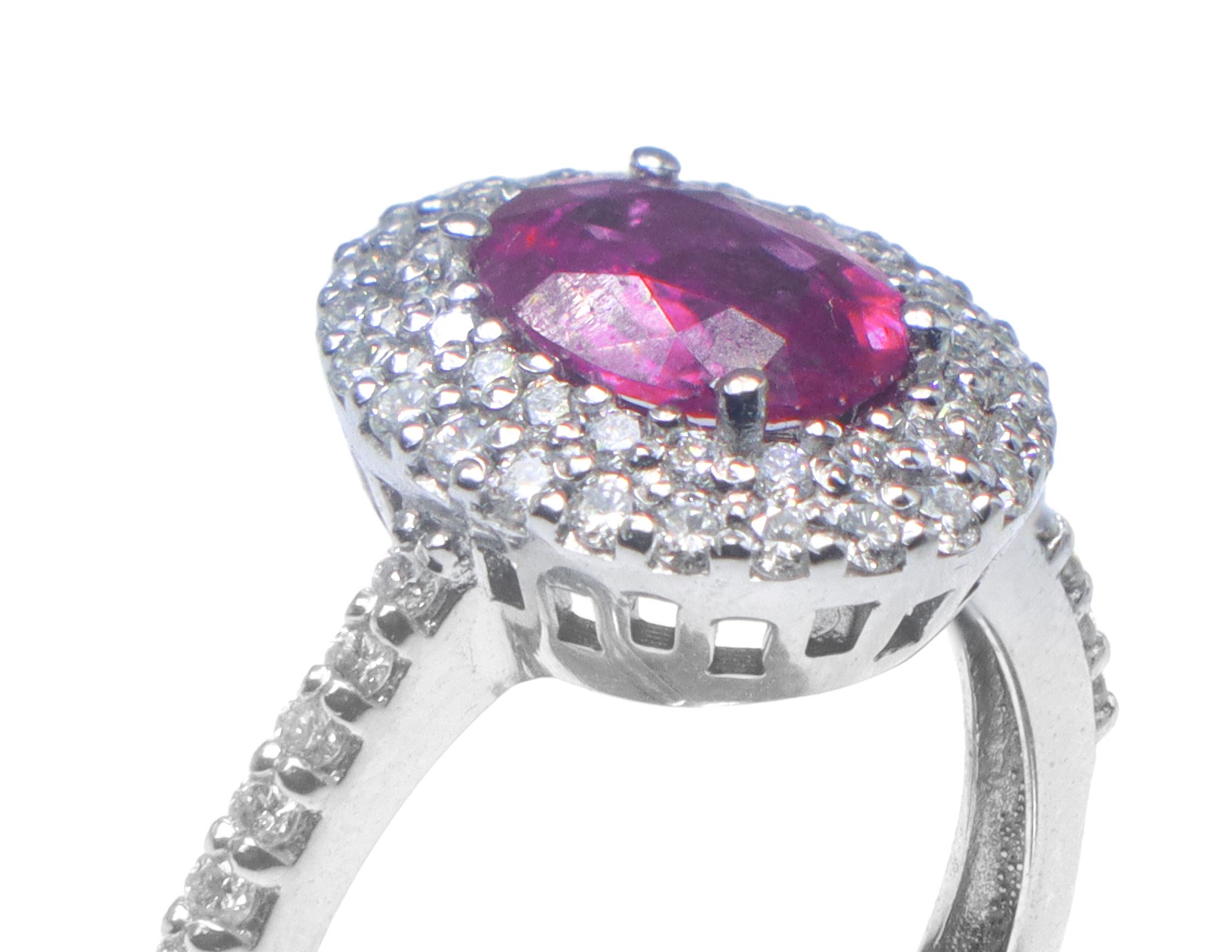 Anello in Oro Bianco 18 Kt con Rubino Thailandese Riscaldato 1,29 Kt
