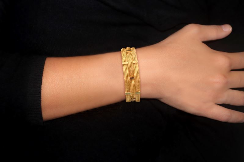 Bracciale in Oro Giallo 750 a Tre Maglie Semirigido Intersecato da Barrette in Oro