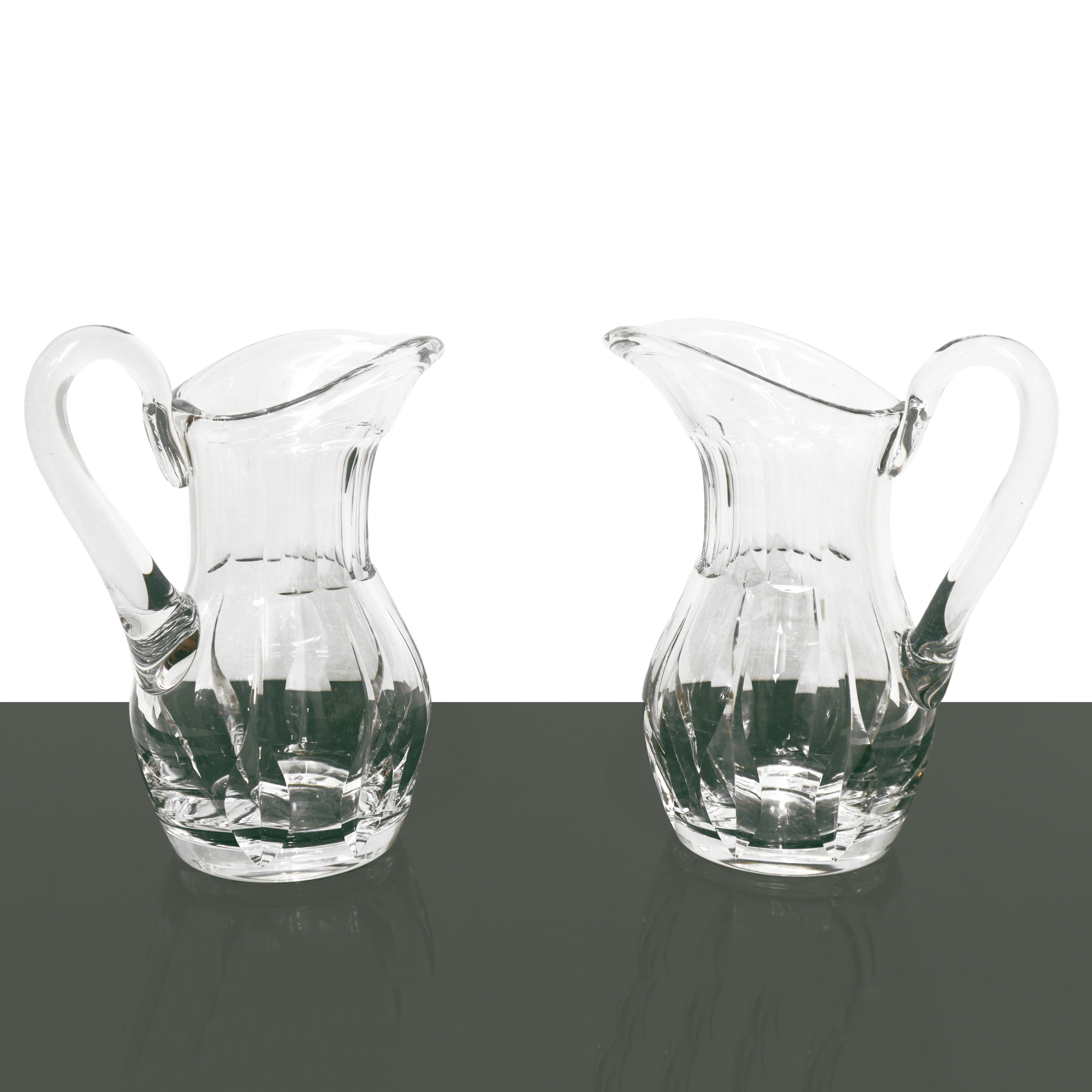 Due bottiglie e due brocche in cristallo Saint Louis modello Cerdagne