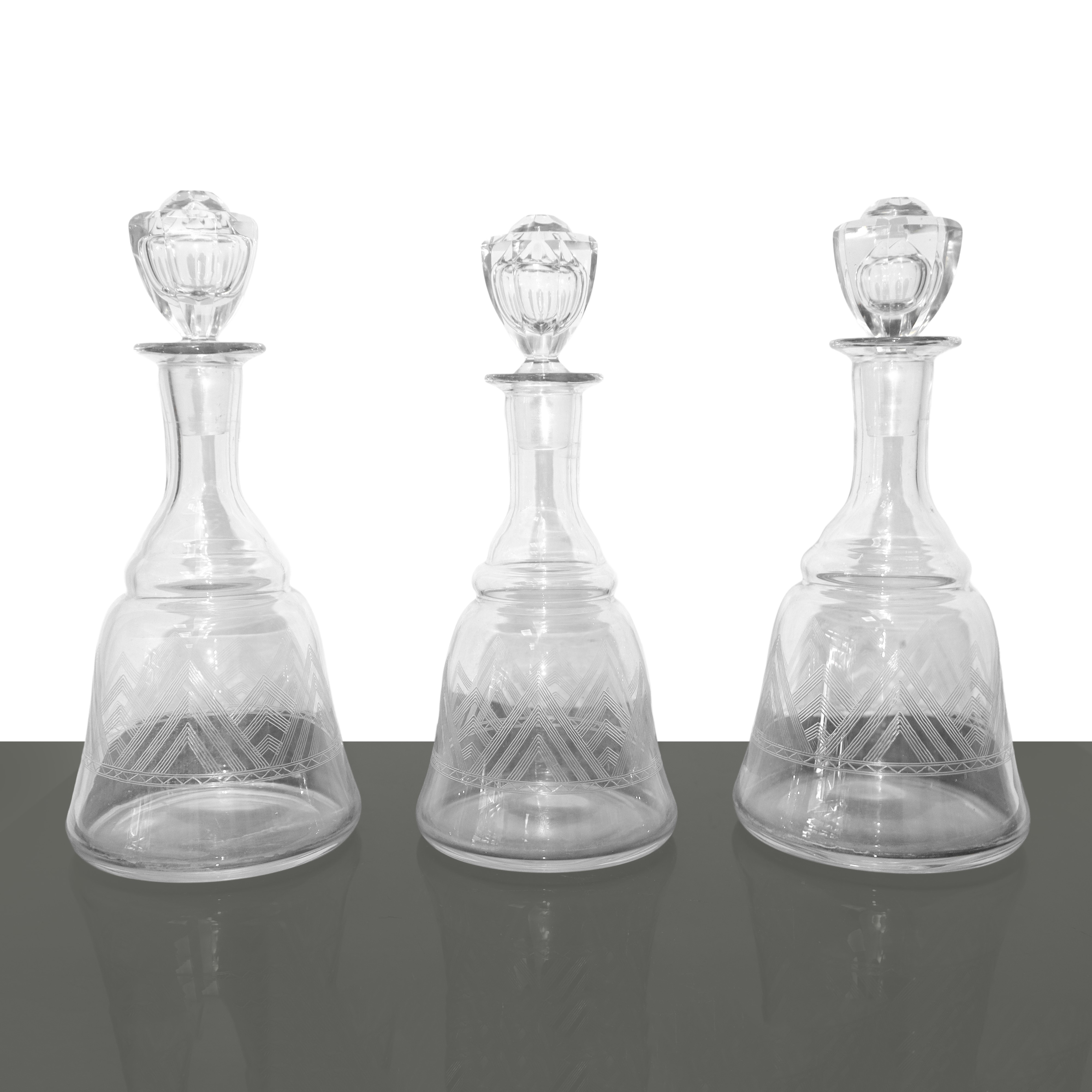 Servizio di bicchieri e coppe con decorazione geometrica, per sei persone