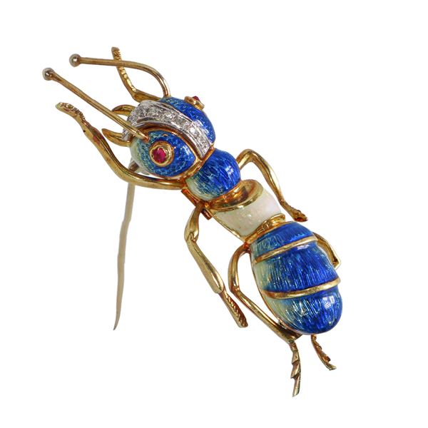 18kt gold and polychrome enamel ant-shaped brooch