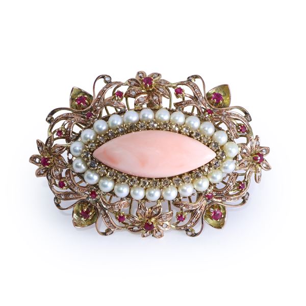 Arento vermeil brooch with pink coral and diamonds 