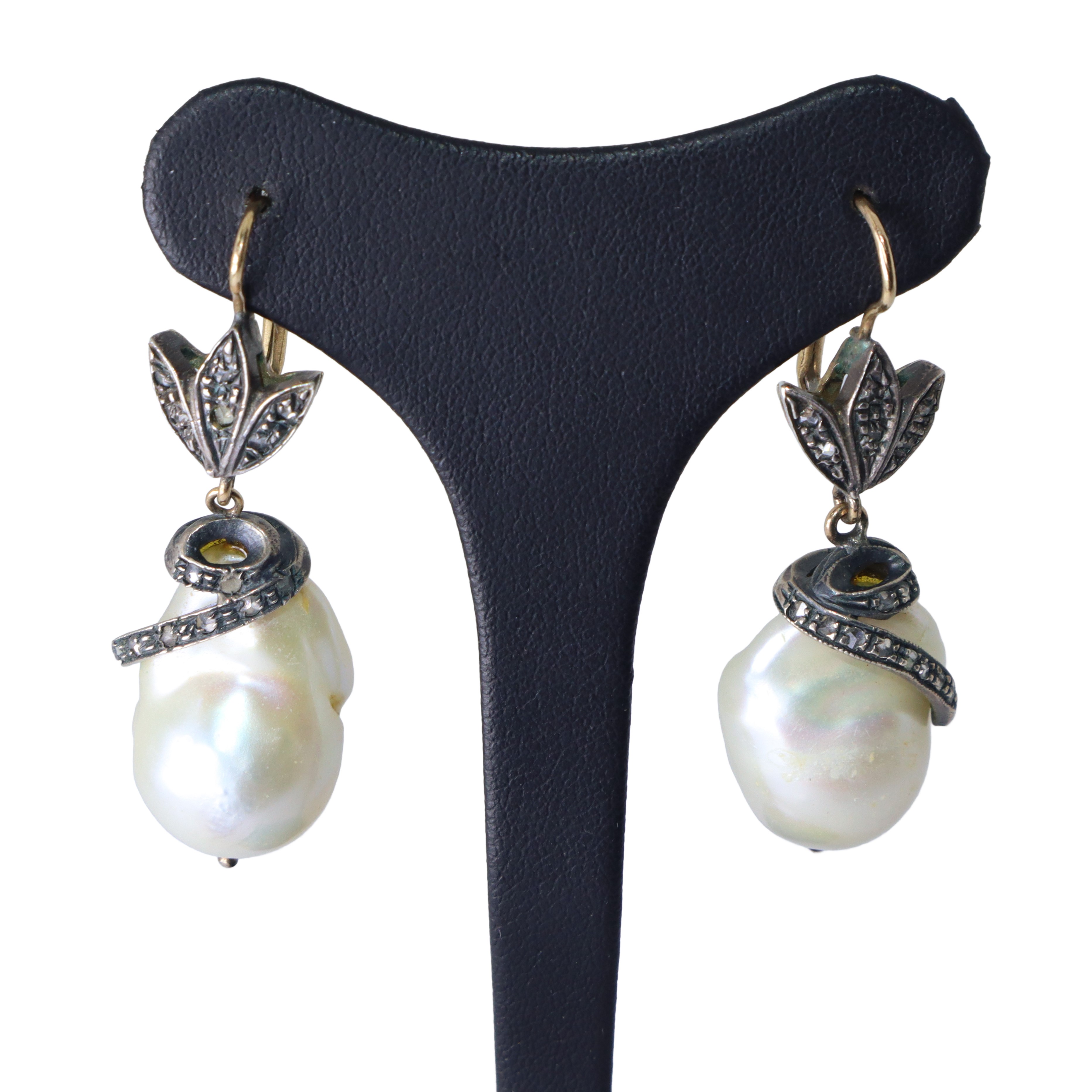 Orecchini in Argento e Oro 9 Kt con Perla Scaramazza e Marcassiti
