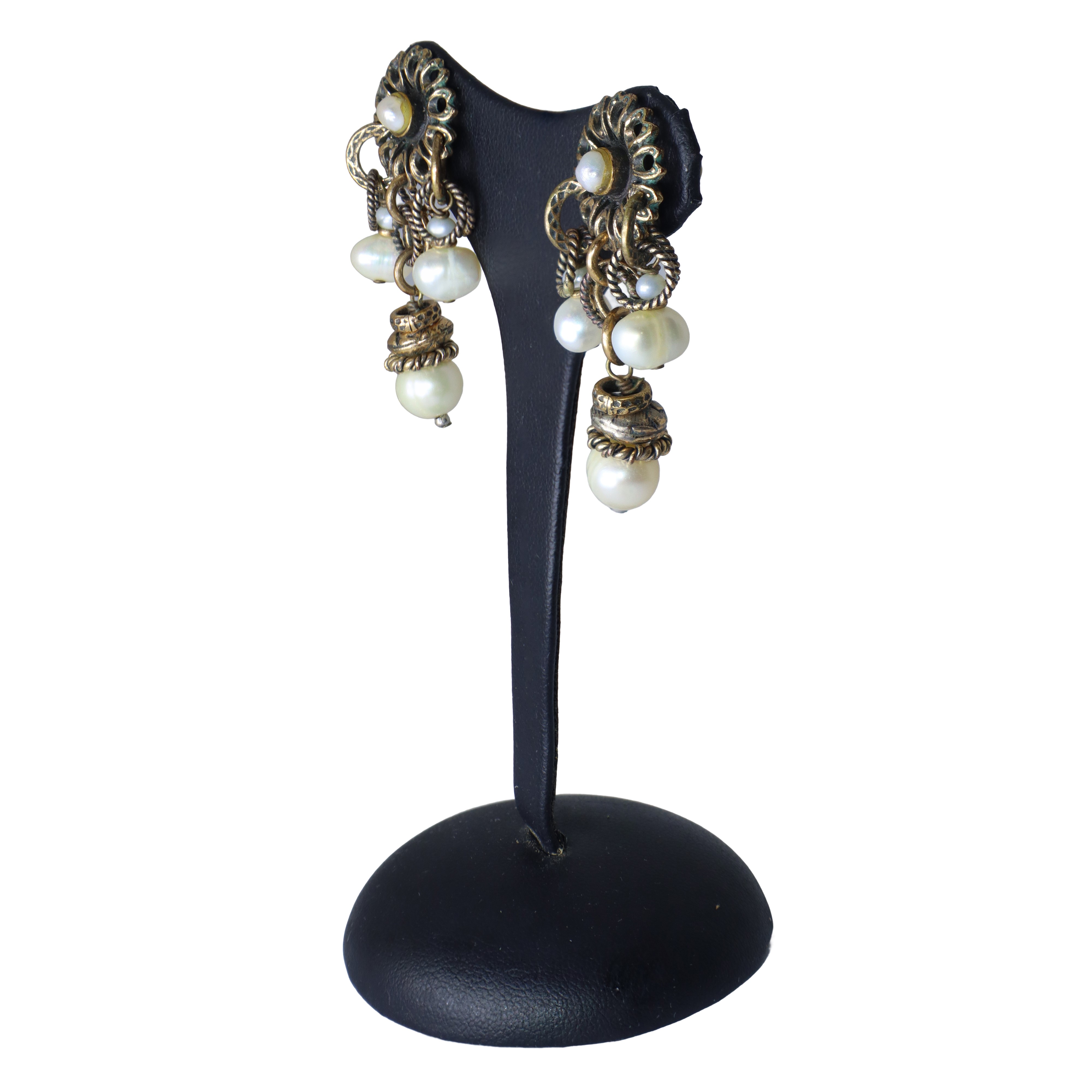 Orecchini alcozer con margherita e perle pendenti