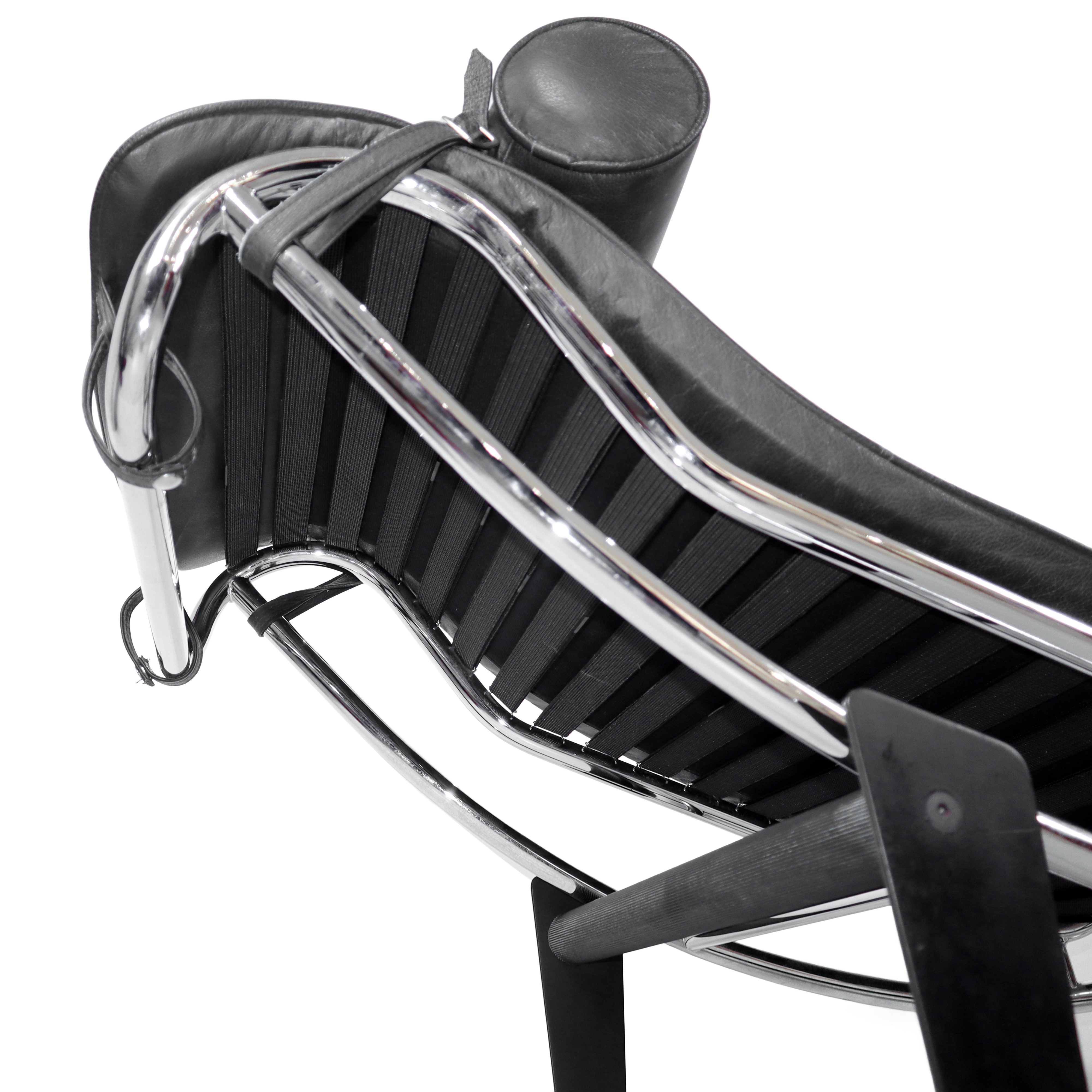 Chaise Longue in Acciaio e Pelle Nere