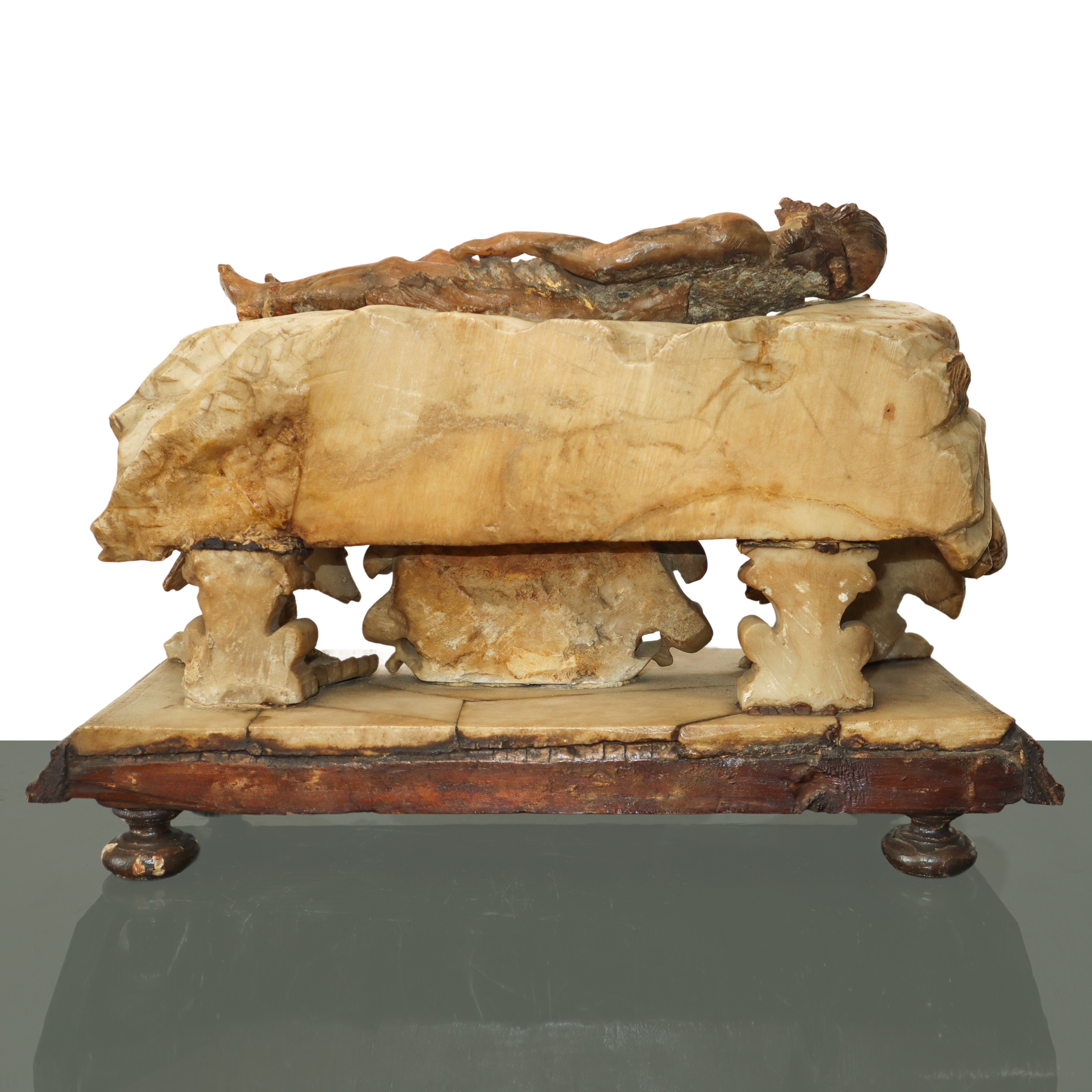 Antonello Gagini - Scultura della Deposizione di Cristo su Base con Aquile in Alabastro e in Alab...