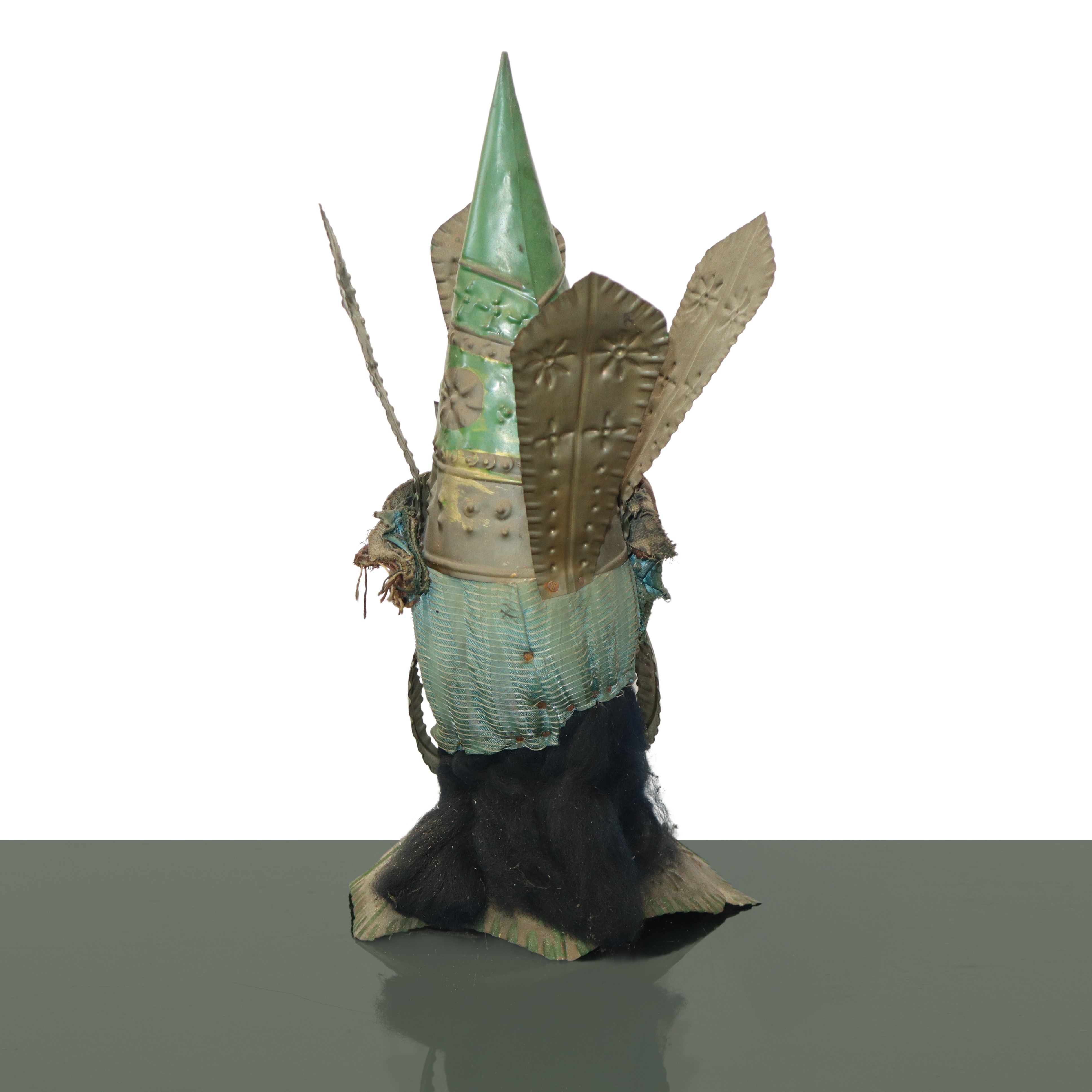 Testa di moro scolpita in legno policromo con struttura in metallo