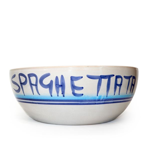 Caltagirone majolica spaghetti bowl painted and decorated