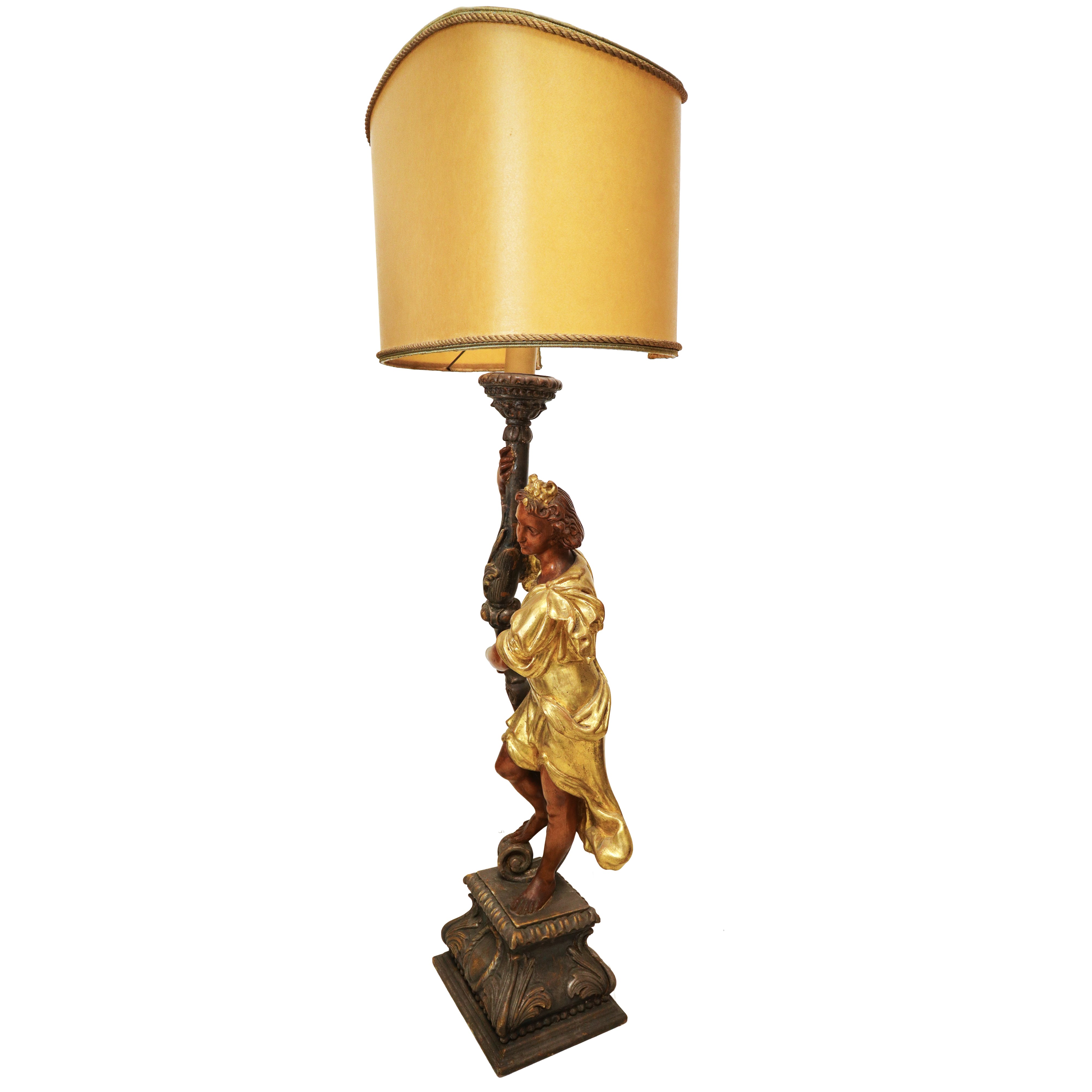 Lume con Scultura Policroma di Angelo in Legno Dorato a Foglia