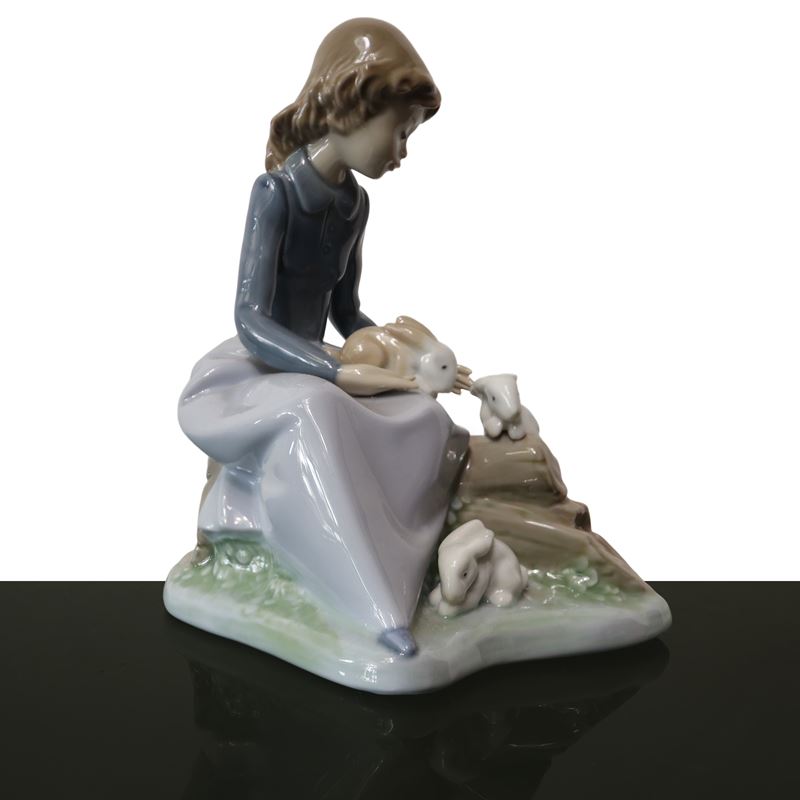 Nao Valencia - Bimba con Conigli