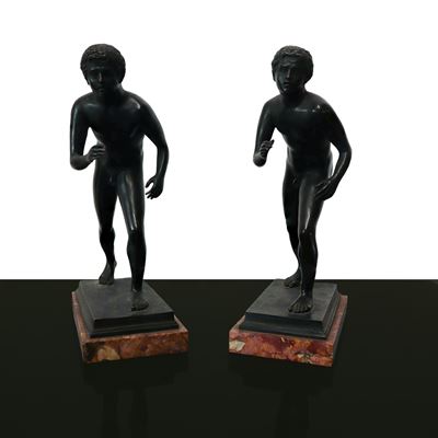 Fermalibri, Sculture di Nudi Raffiguranti Giovani Atleti in Bronzo Patinato Nero