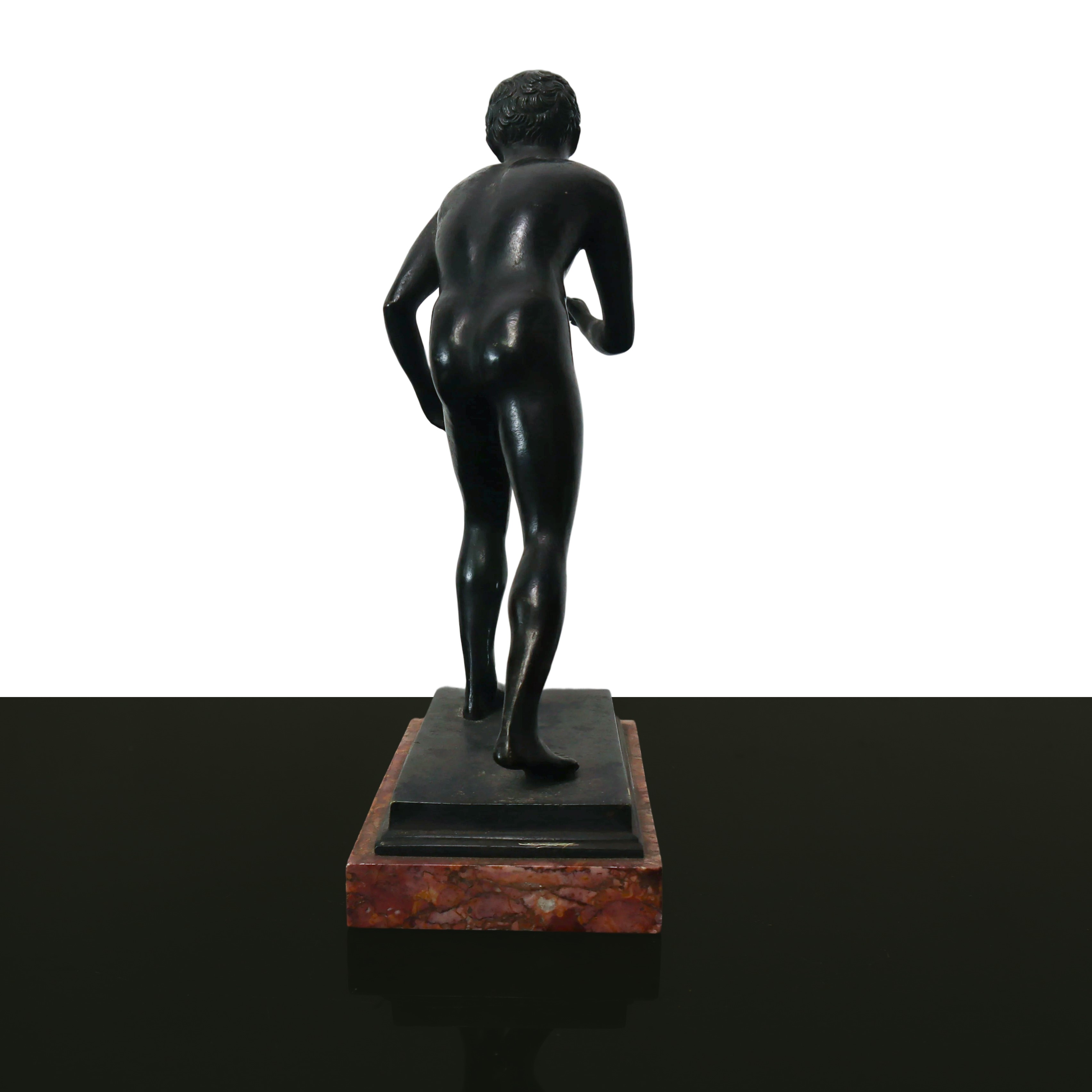 Fermalibri, Sculture di Nudi Raffiguranti Giovani Atleti in Bronzo Patinato Nero