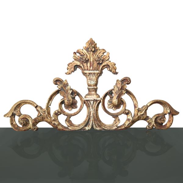 Gilded wooden frieze