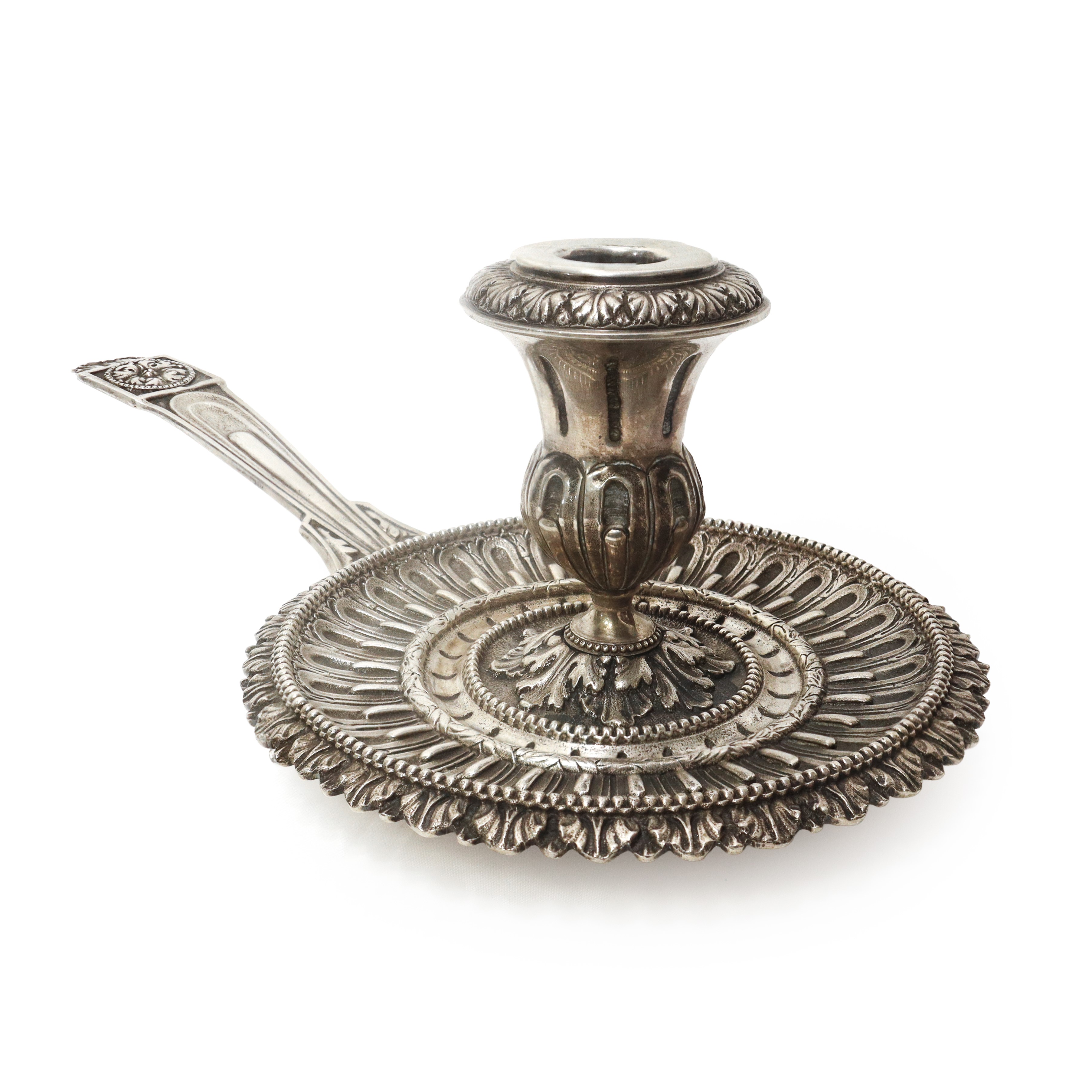 Bugia portacandele in argento massiccio 800 cesellato