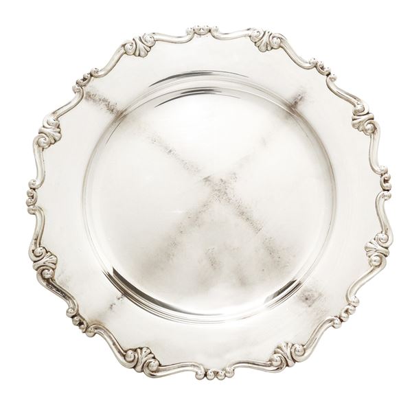 800 silver plate with scalloped edge